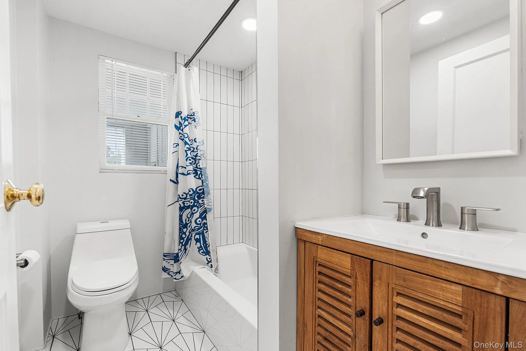 5 Maple Avenue, Ramapo, NY, 3 Bedrooms Bedrooms, 6 Rooms Rooms,2 BathroomsBathrooms,Residential,For Rent,Maple,0,1045168 5 Maple Avenue, Ramapo, NY, 3 Bedrooms Bedrooms, 6 Rooms Rooms,2 BathroomsBathrooms,Residential,For Rent,Maple,0,1045168