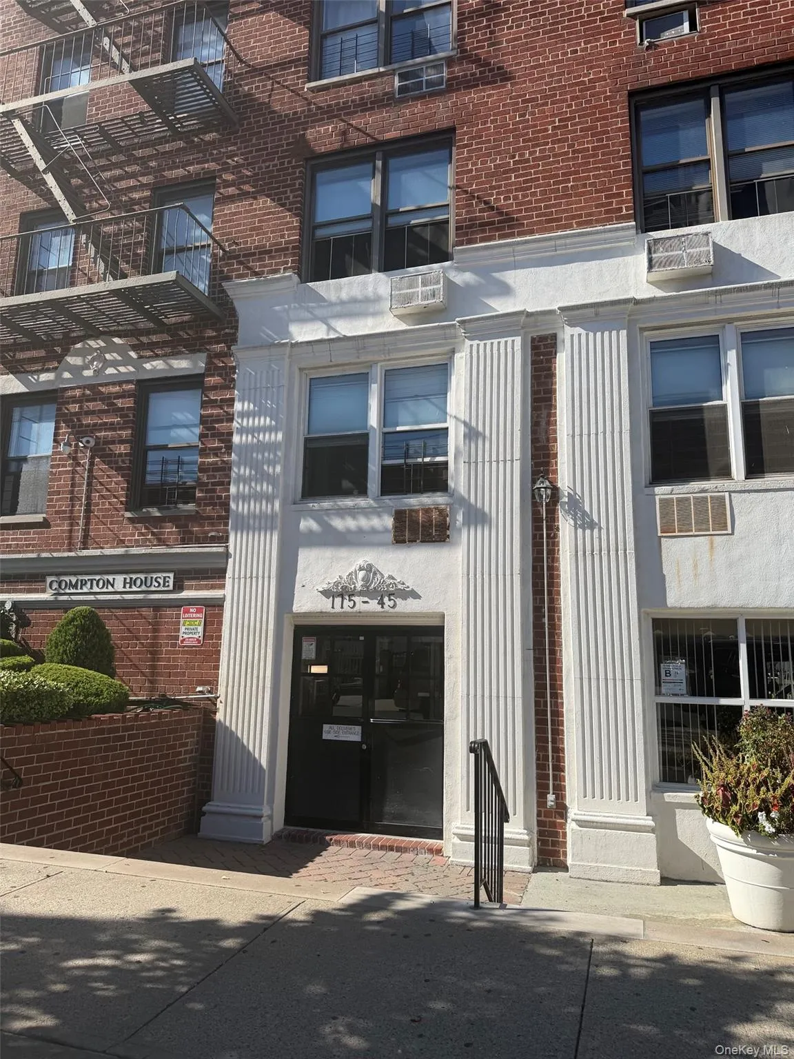 175-45 88 Avenue, New York, NY, 1 Bedroom Bedrooms, 3 Rooms Rooms,1 BathroomBathrooms,Residential,For Rent,88,0,1045171 175-45 88 Avenue, New York, NY, 1 Bedroom Bedrooms, 3 Rooms Rooms,1 BathroomBathrooms,Residential,For Rent,88,0,1045171