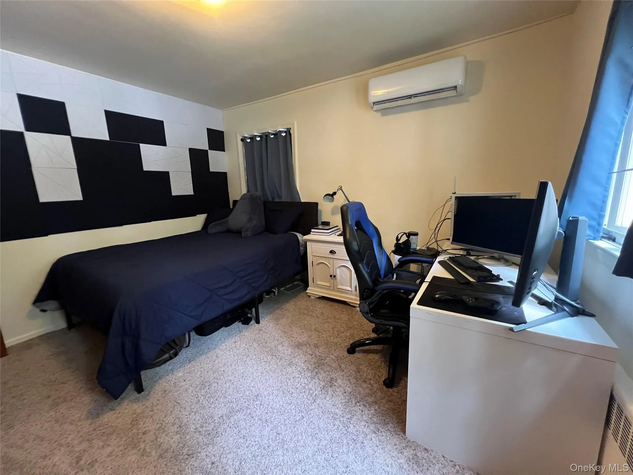 140 Hayes Street, Hempstead, NY, 3 Bedrooms Bedrooms, 7 Rooms Rooms,2 BathroomsBathrooms,Residential Lease,For Rent,Hayes,0,1045172 140 Hayes Street, Hempstead, NY, 3 Bedrooms Bedrooms, 7 Rooms Rooms,2 BathroomsBathrooms,Residential Lease,For Rent,Hayes,0,1045172