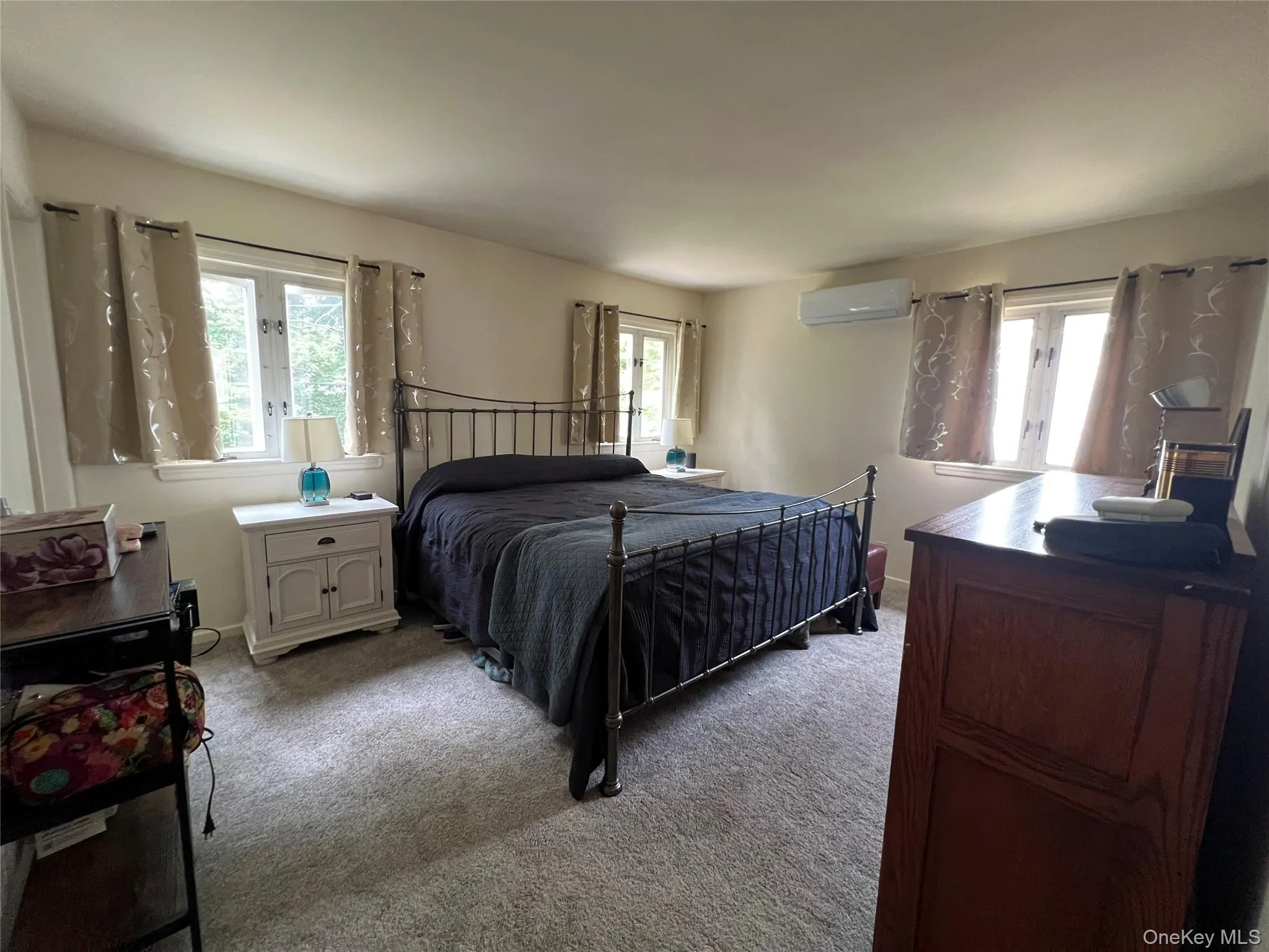 140 Hayes Street, Hempstead, NY, 3 Bedrooms Bedrooms, 7 Rooms Rooms,2 BathroomsBathrooms,Residential Lease,For Rent,Hayes,0,1045172 140 Hayes Street, Hempstead, NY, 3 Bedrooms Bedrooms, 7 Rooms Rooms,2 BathroomsBathrooms,Residential Lease,For Rent,Hayes,0,1045172
