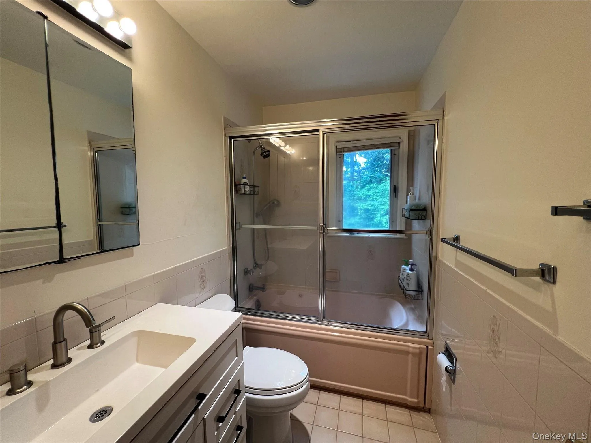 140 Hayes Street, Hempstead, NY, 3 Bedrooms Bedrooms, 7 Rooms Rooms,2 BathroomsBathrooms,Residential Lease,For Rent,Hayes,0,1045172 140 Hayes Street, Hempstead, NY, 3 Bedrooms Bedrooms, 7 Rooms Rooms,2 BathroomsBathrooms,Residential Lease,For Rent,Hayes,0,1045172