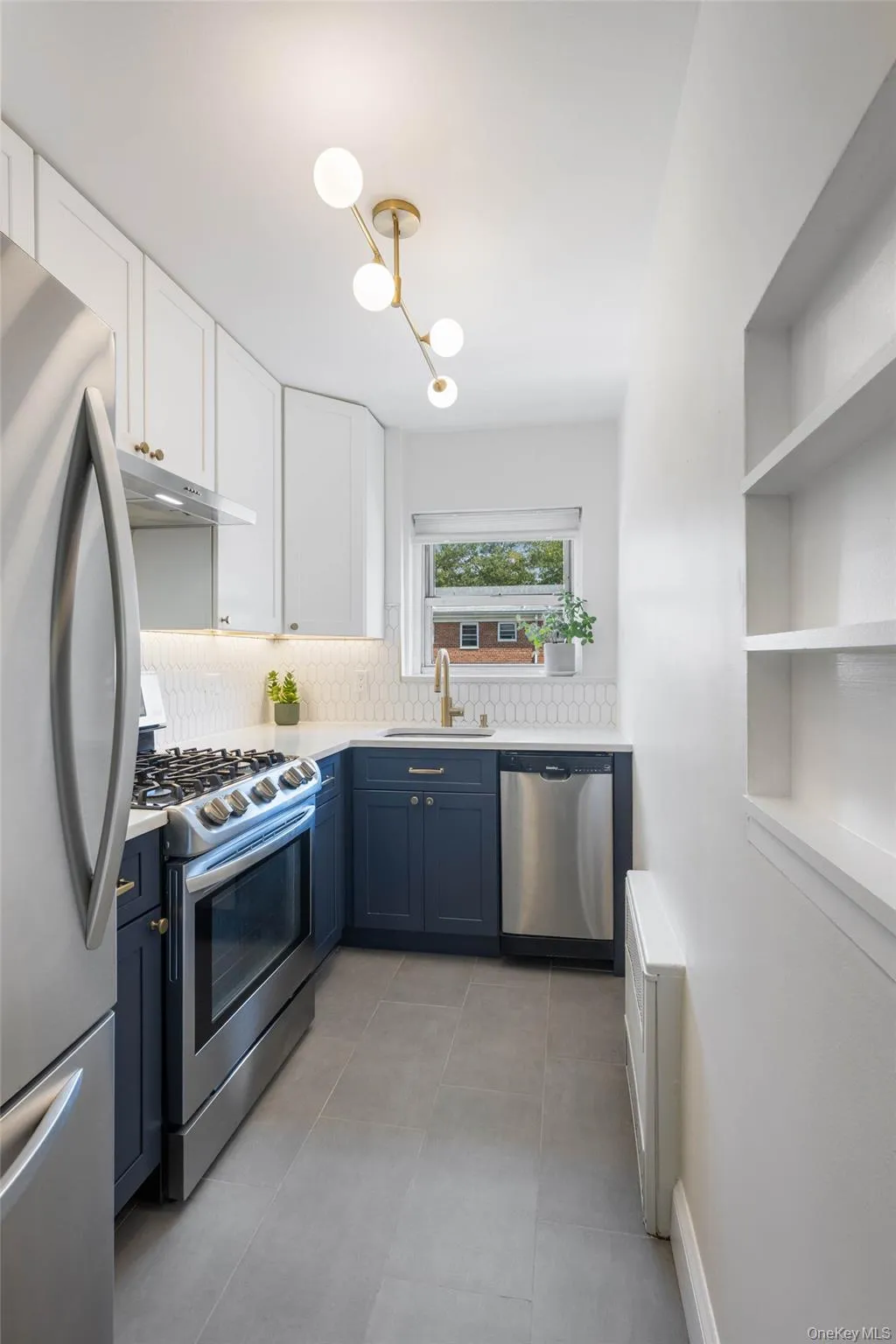 183 Drake Avenue, New Rochelle, NY, 2 Bedrooms Bedrooms, 9 Rooms Rooms,2 BathroomsBathrooms,Residential,For Rent,Drake,0,1045173 183 Drake Avenue, New Rochelle, NY, 2 Bedrooms Bedrooms, 9 Rooms Rooms,2 BathroomsBathrooms,Residential,For Rent,Drake,0,1045173