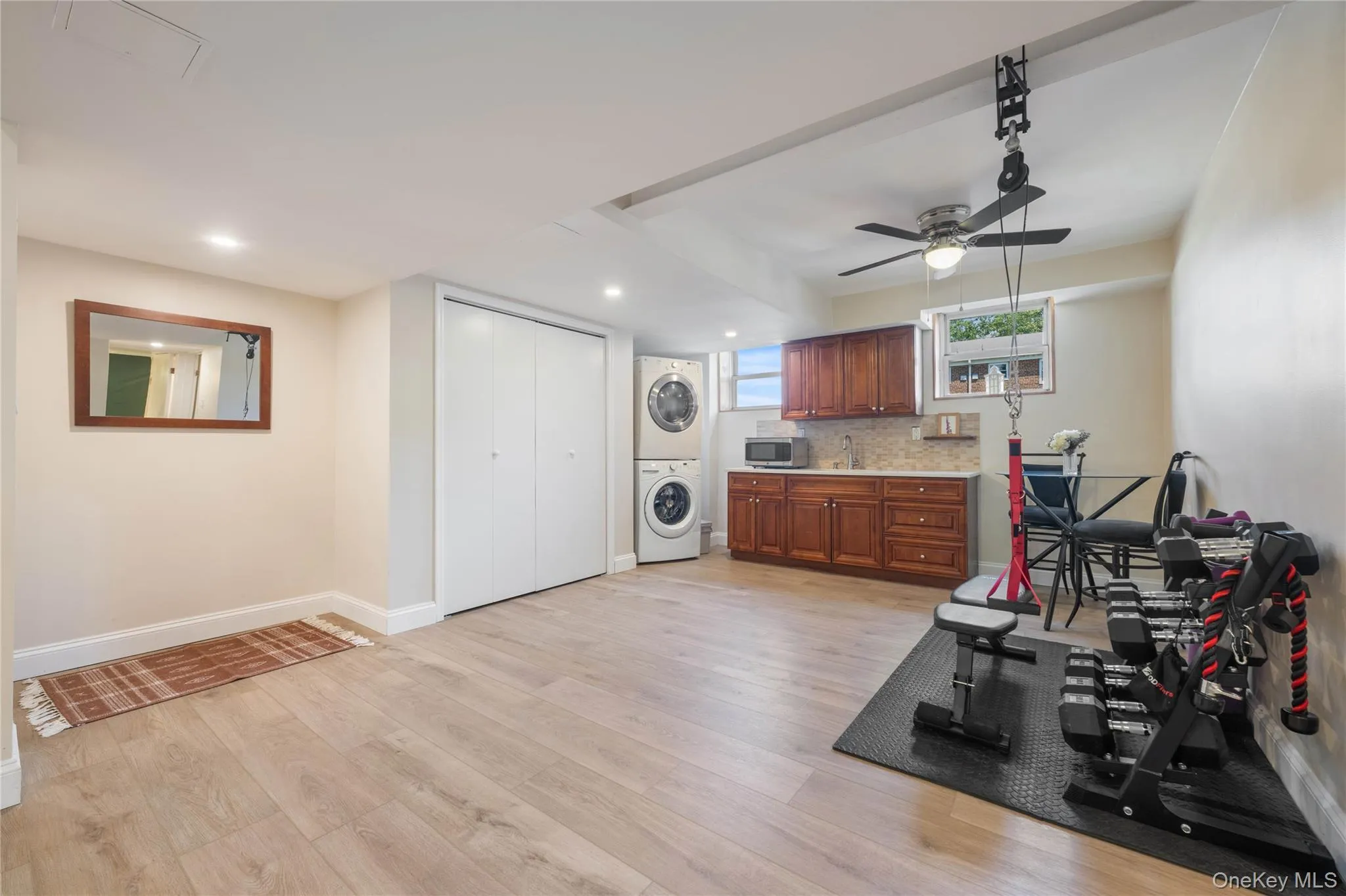 183 Drake Avenue, New Rochelle, NY, 2 Bedrooms Bedrooms, 9 Rooms Rooms,2 BathroomsBathrooms,Residential,For Rent,Drake,0,1045173 183 Drake Avenue, New Rochelle, NY, 2 Bedrooms Bedrooms, 9 Rooms Rooms,2 BathroomsBathrooms,Residential,For Rent,Drake,0,1045173