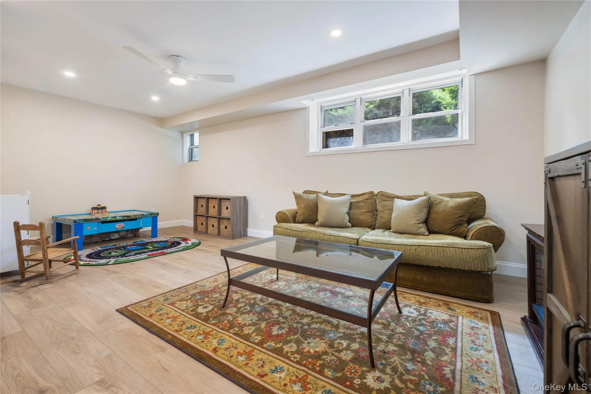 183 Drake Avenue, New Rochelle, NY, 2 Bedrooms Bedrooms, 9 Rooms Rooms,2 BathroomsBathrooms,Residential,For Rent,Drake,0,1045173 183 Drake Avenue, New Rochelle, NY, 2 Bedrooms Bedrooms, 9 Rooms Rooms,2 BathroomsBathrooms,Residential,For Rent,Drake,0,1045173