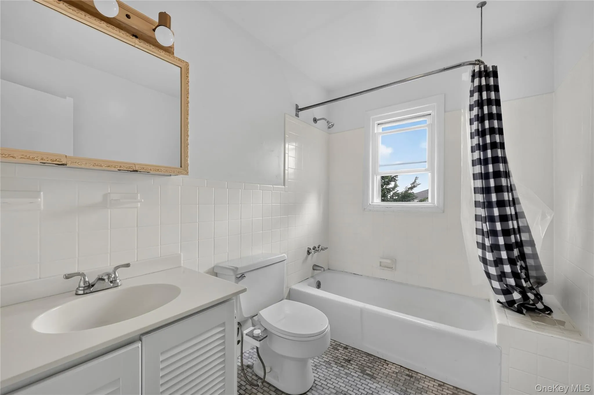 58 Prospect Avenue, Mount Pleasant, NY, 5 Bedrooms Bedrooms, 11 Rooms Rooms,3 BathroomsBathrooms,Residential Lease,For Rent,Prospect,0,1045179 58 Prospect Avenue, Mount Pleasant, NY, 5 Bedrooms Bedrooms, 11 Rooms Rooms,3 BathroomsBathrooms,Residential Lease,For Rent,Prospect,0,1045179