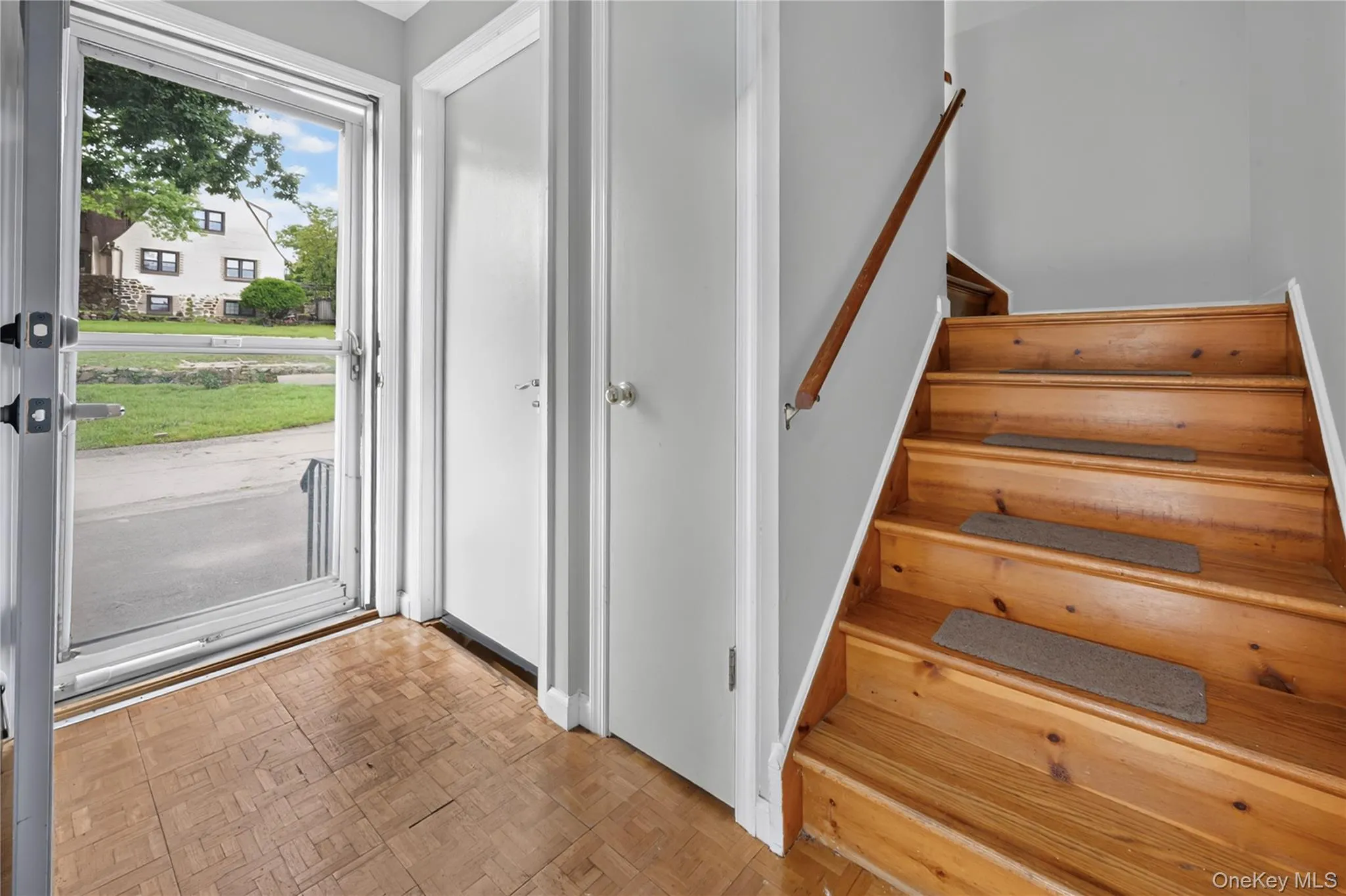 58 Prospect Avenue, Mount Pleasant, NY, 5 Bedrooms Bedrooms, 11 Rooms Rooms,3 BathroomsBathrooms,Residential Lease,For Rent,Prospect,0,1045179 58 Prospect Avenue, Mount Pleasant, NY, 5 Bedrooms Bedrooms, 11 Rooms Rooms,3 BathroomsBathrooms,Residential Lease,For Rent,Prospect,0,1045179