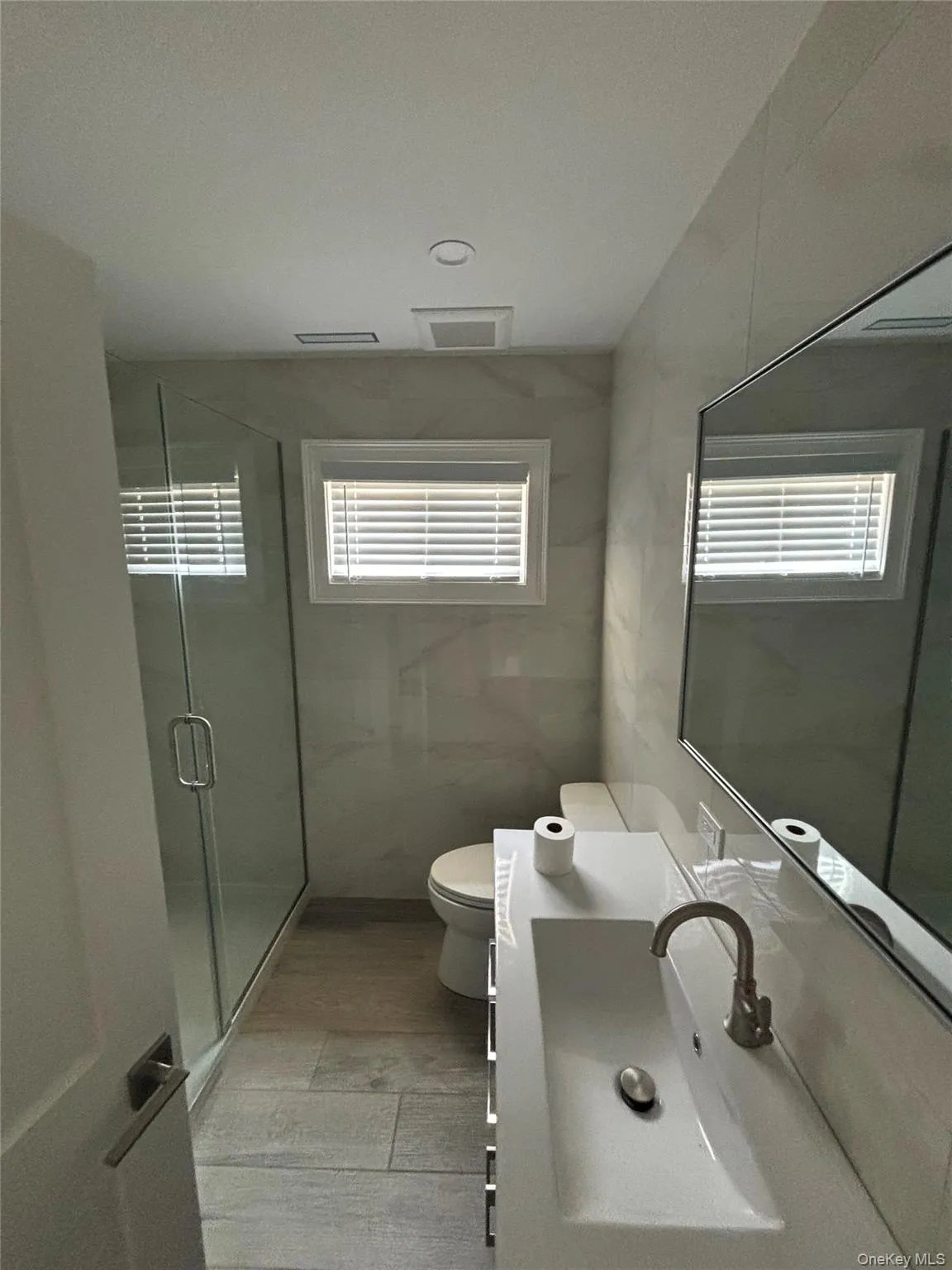 17 Jefferson Avenue, Huntington, NY, 2 Bedrooms Bedrooms, 5 Rooms Rooms,1 BathroomBathrooms,Residential Lease,For Rent,Jefferson,0,1045184 17 Jefferson Avenue, Huntington, NY, 2 Bedrooms Bedrooms, 5 Rooms Rooms,1 BathroomBathrooms,Residential Lease,For Rent,Jefferson,0,1045184