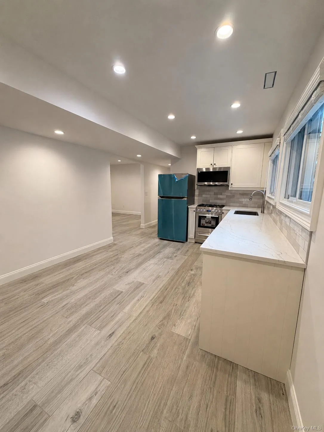 17 Jefferson Avenue, Huntington, NY, 2 Bedrooms Bedrooms, 5 Rooms Rooms,1 BathroomBathrooms,Residential Lease,For Rent,Jefferson,0,1045184 17 Jefferson Avenue, Huntington, NY, 2 Bedrooms Bedrooms, 5 Rooms Rooms,1 BathroomBathrooms,Residential Lease,For Rent,Jefferson,0,1045184