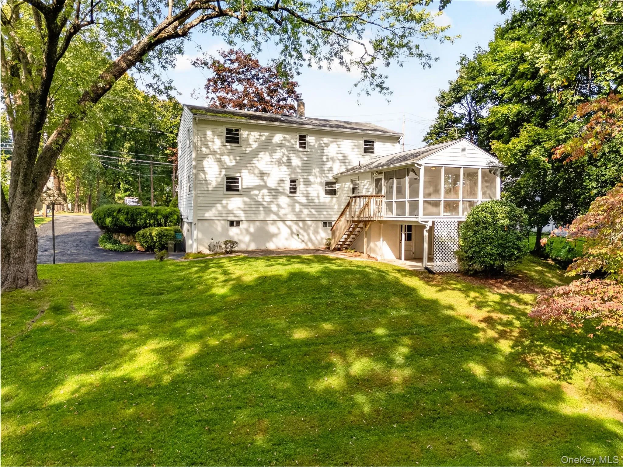 92 Kings Highway, Clarkstown, NY, 7 Bedrooms Bedrooms, 12 Rooms Rooms,2 BathroomsBathrooms,Residential,For Rent,Kings,0,1045187 92 Kings Highway, Clarkstown, NY, 7 Bedrooms Bedrooms, 12 Rooms Rooms,2 BathroomsBathrooms,Residential,For Rent,Kings,0,1045187