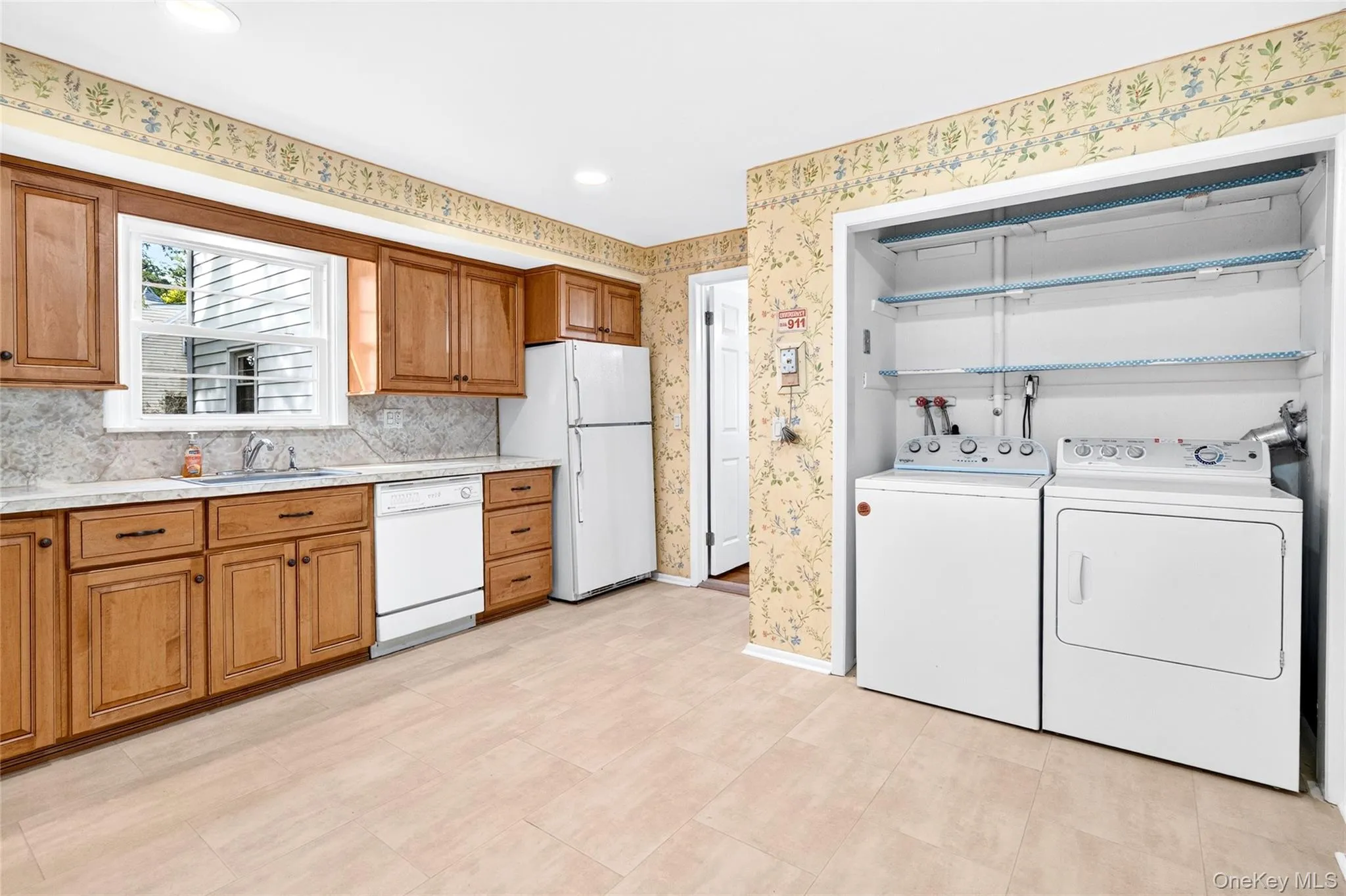 92 Kings Highway, Clarkstown, NY, 7 Bedrooms Bedrooms, 12 Rooms Rooms,2 BathroomsBathrooms,Residential,For Rent,Kings,0,1045187 92 Kings Highway, Clarkstown, NY, 7 Bedrooms Bedrooms, 12 Rooms Rooms,2 BathroomsBathrooms,Residential,For Rent,Kings,0,1045187