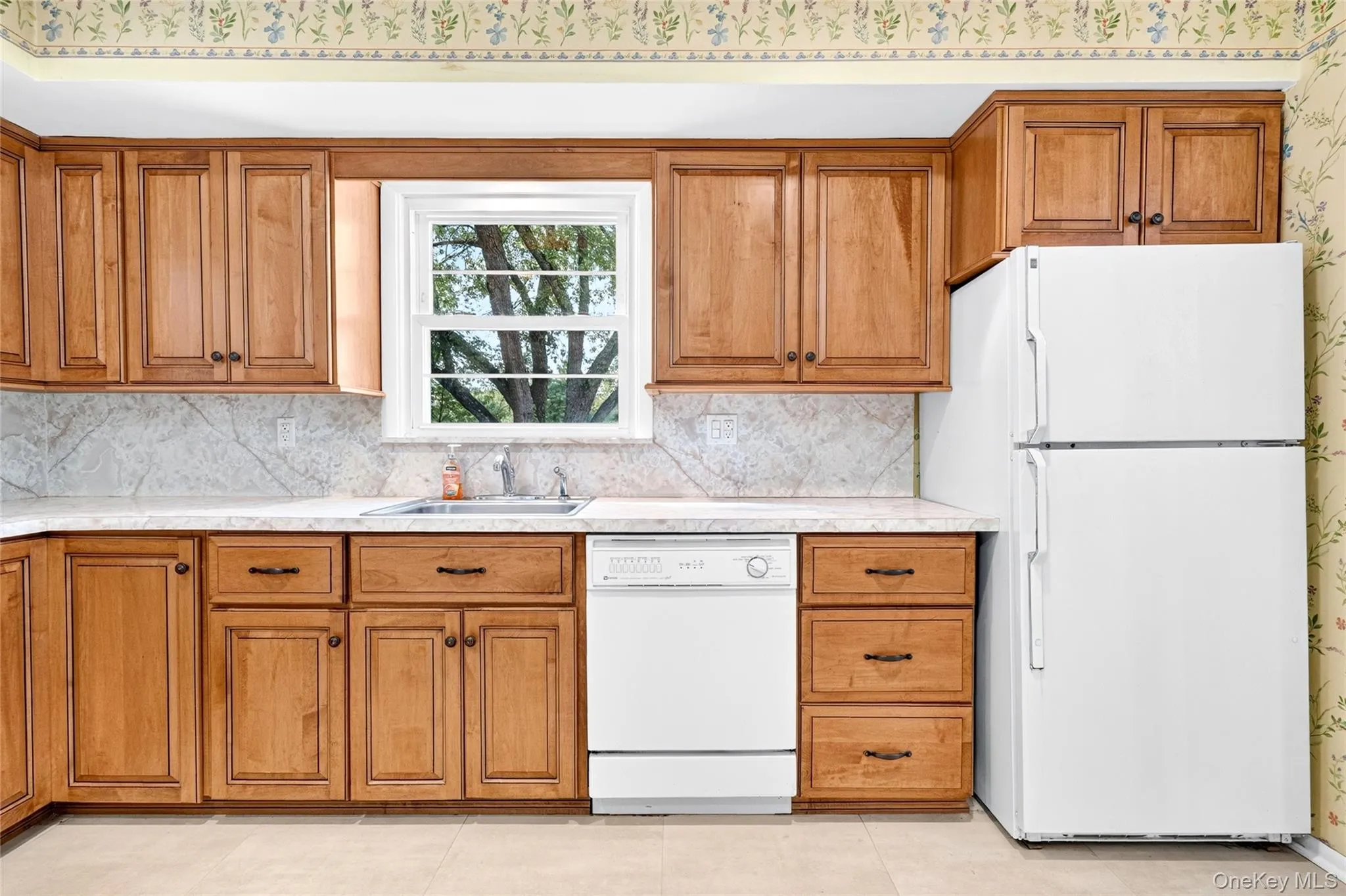 92 Kings Highway, Clarkstown, NY, 7 Bedrooms Bedrooms, 12 Rooms Rooms,2 BathroomsBathrooms,Residential,For Rent,Kings,0,1045187 92 Kings Highway, Clarkstown, NY, 7 Bedrooms Bedrooms, 12 Rooms Rooms,2 BathroomsBathrooms,Residential,For Rent,Kings,0,1045187