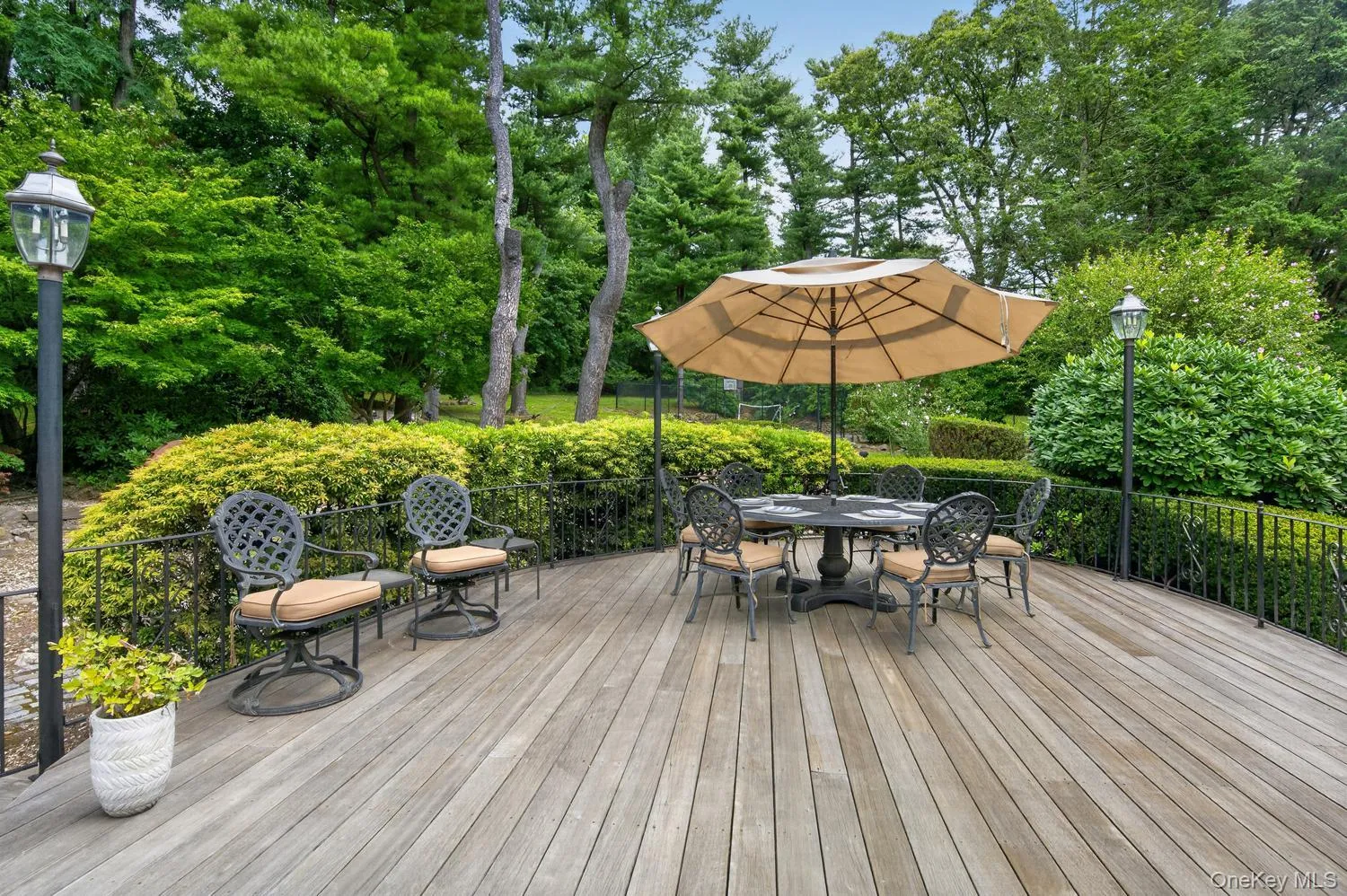10 Dorchester Drive, Oyster Bay, NY, 5 Bedrooms Bedrooms, 14 Rooms Rooms,4 BathroomsBathrooms,Residential,For Rent,Dorchester,0,1045194 10 Dorchester Drive, Oyster Bay, NY, 5 Bedrooms Bedrooms, 14 Rooms Rooms,4 BathroomsBathrooms,Residential,For Rent,Dorchester,0,1045194