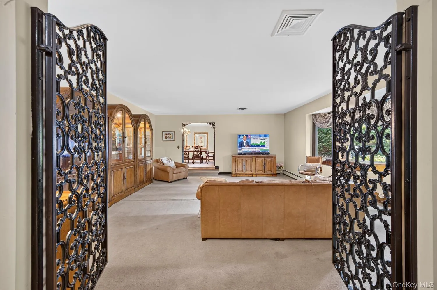 10 Dorchester Drive, Oyster Bay, NY, 5 Bedrooms Bedrooms, 14 Rooms Rooms,4 BathroomsBathrooms,Residential,For Rent,Dorchester,0,1045194 10 Dorchester Drive, Oyster Bay, NY, 5 Bedrooms Bedrooms, 14 Rooms Rooms,4 BathroomsBathrooms,Residential,For Rent,Dorchester,0,1045194