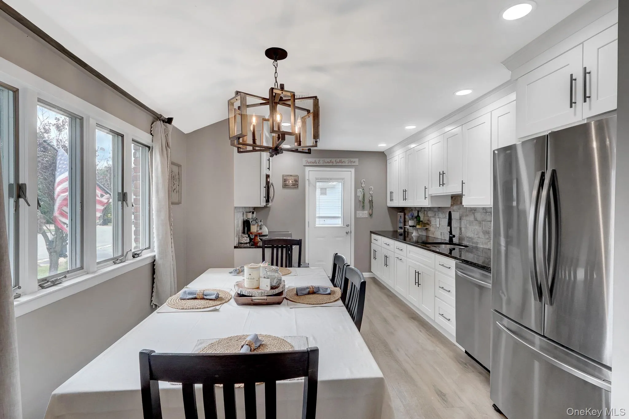 43 Manhattan Avenue, West Babylon, NY, 3 Bedrooms Bedrooms, 6 Rooms Rooms,2 BathroomsBathrooms,Residential,For Rent,Manhattan,0,1045195 43 Manhattan Avenue, West Babylon, NY, 3 Bedrooms Bedrooms, 6 Rooms Rooms,2 BathroomsBathrooms,Residential,For Rent,Manhattan,0,1045195