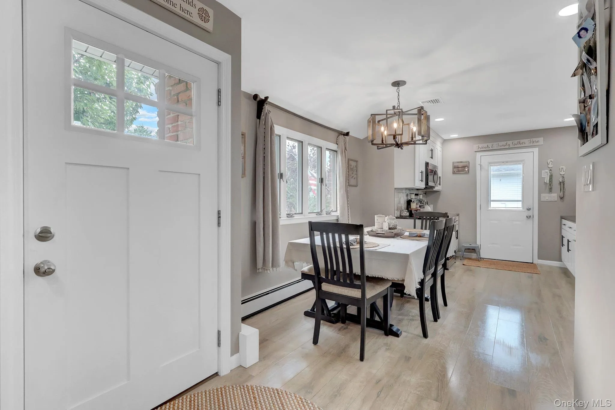 43 Manhattan Avenue, West Babylon, NY, 3 Bedrooms Bedrooms, 6 Rooms Rooms,2 BathroomsBathrooms,Residential,For Rent,Manhattan,0,1045195 43 Manhattan Avenue, West Babylon, NY, 3 Bedrooms Bedrooms, 6 Rooms Rooms,2 BathroomsBathrooms,Residential,For Rent,Manhattan,0,1045195