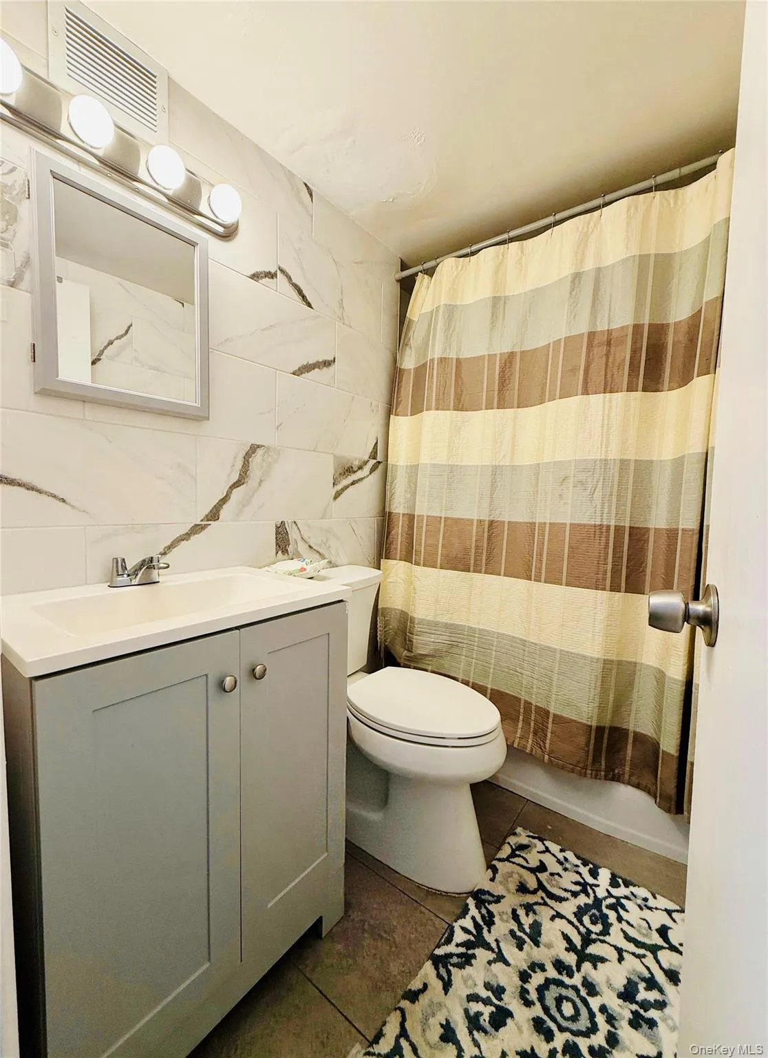 61-35 98 street, New York, NY, 2 Rooms Rooms,1 BathroomBathrooms,Residential,For Rent,98 street,0,1045199 61-35 98 street, New York, NY, 2 Rooms Rooms,1 BathroomBathrooms,Residential,For Rent,98 street,0,1045199