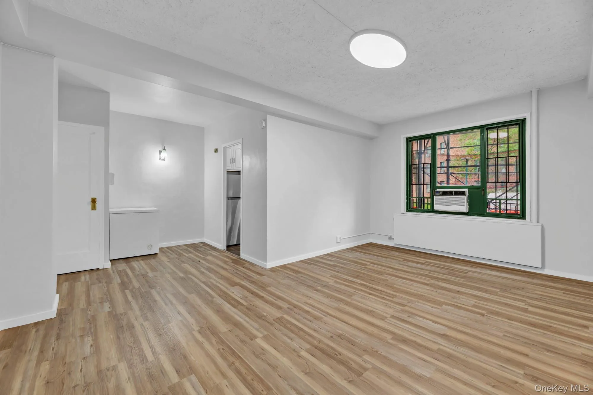 7 Metropolitan Oval, New York, NY, 1 Bedroom Bedrooms, 3 Room Rooms,1 BathroomBathrooms,Residential Lease,For Rent,Metropolitan,0,1045205 7 Metropolitan Oval, New York, NY, 1 Bedroom Bedrooms, 3 Room Rooms,1 BathroomBathrooms,Residential Lease,For Rent,Metropolitan,0,1045205