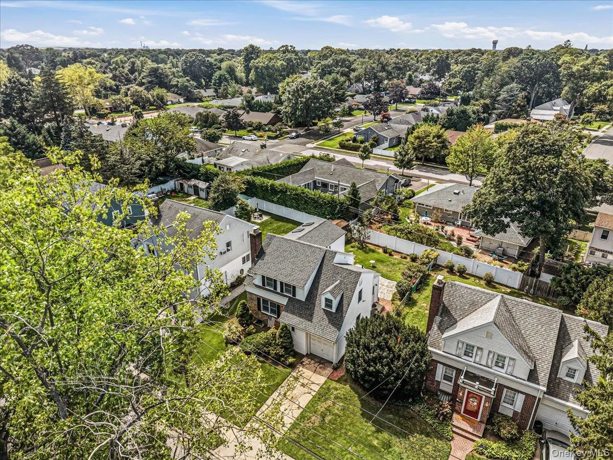 1860 Rockville Drive, Hempstead, NY, 4 Bedrooms Bedrooms, 8 Rooms Rooms,1 BathroomBathrooms,Residential,For Rent,Rockville,0,1045207 1860 Rockville Drive, Hempstead, NY, 4 Bedrooms Bedrooms, 8 Rooms Rooms,1 BathroomBathrooms,Residential,For Rent,Rockville,0,1045207