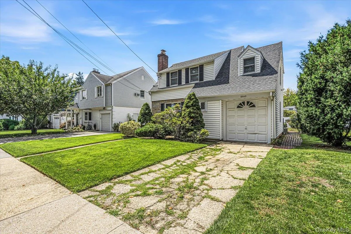 1860 Rockville Drive, Hempstead, NY, 4 Bedrooms Bedrooms, 8 Rooms Rooms,1 BathroomBathrooms,Residential,For Rent,Rockville,0,1045207 1860 Rockville Drive, Hempstead, NY, 4 Bedrooms Bedrooms, 8 Rooms Rooms,1 BathroomBathrooms,Residential,For Rent,Rockville,0,1045207