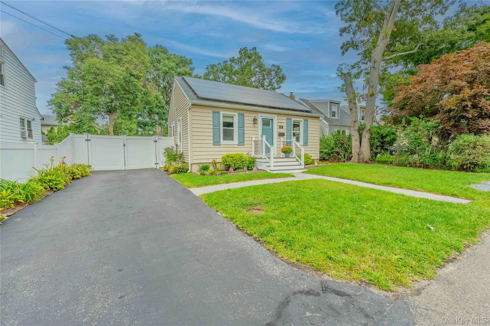41 6th Street, Brookhaven, NY, 2 Bedrooms Bedrooms, 5 Rooms Rooms,1 BathroomBathrooms,Residential,For Rent,6th,0,1045209 41 6th Street, Brookhaven, NY, 2 Bedrooms Bedrooms, 5 Rooms Rooms,1 BathroomBathrooms,Residential,For Rent,6th,0,1045209