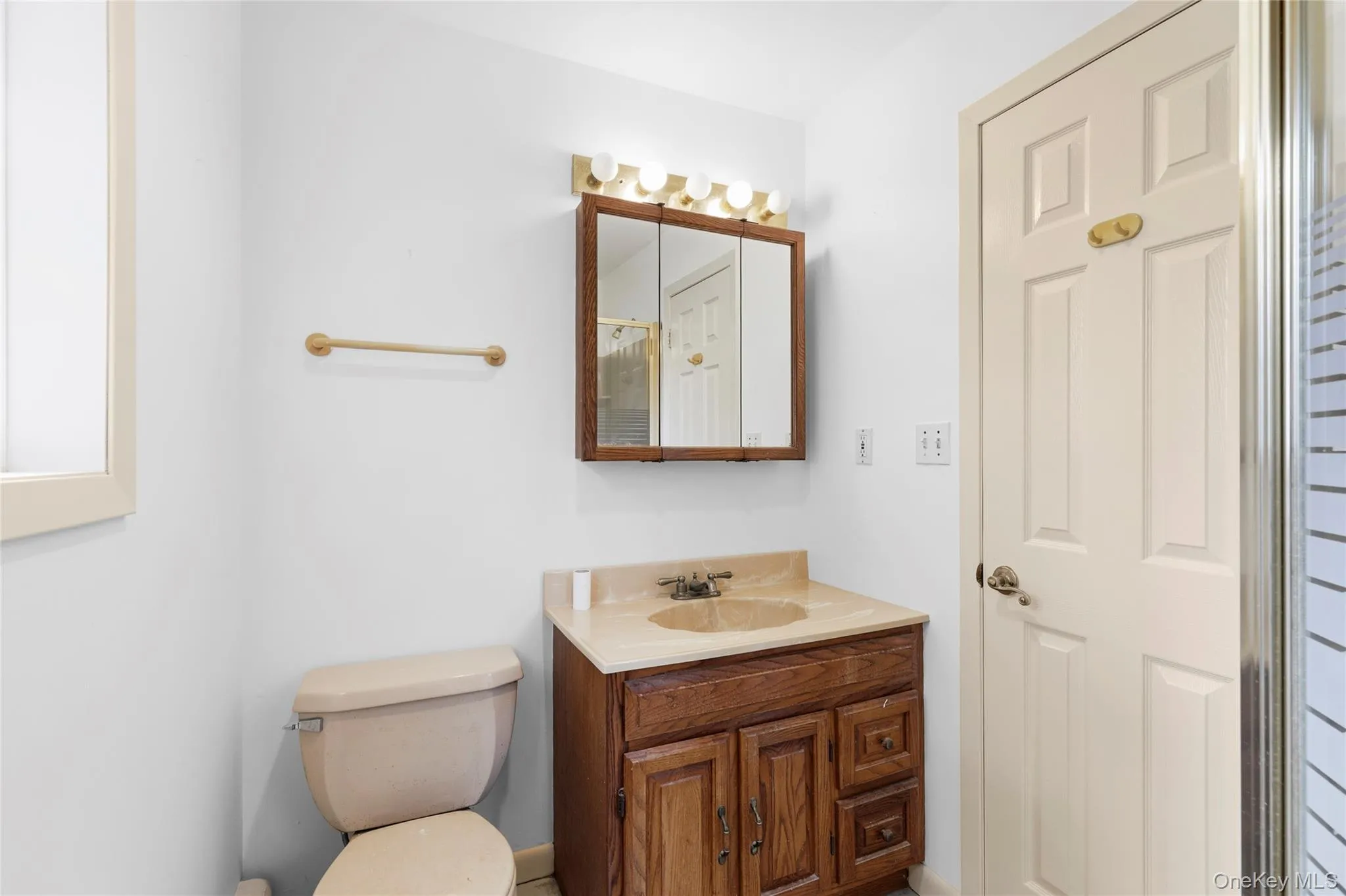 41 Shirley Street, Riverhead, NY, 3 Bedrooms Bedrooms, 8 Rooms Rooms,3 BathroomsBathrooms,Residential,For Rent,Shirley,0,1045215 41 Shirley Street, Riverhead, NY, 3 Bedrooms Bedrooms, 8 Rooms Rooms,3 BathroomsBathrooms,Residential,For Rent,Shirley,0,1045215