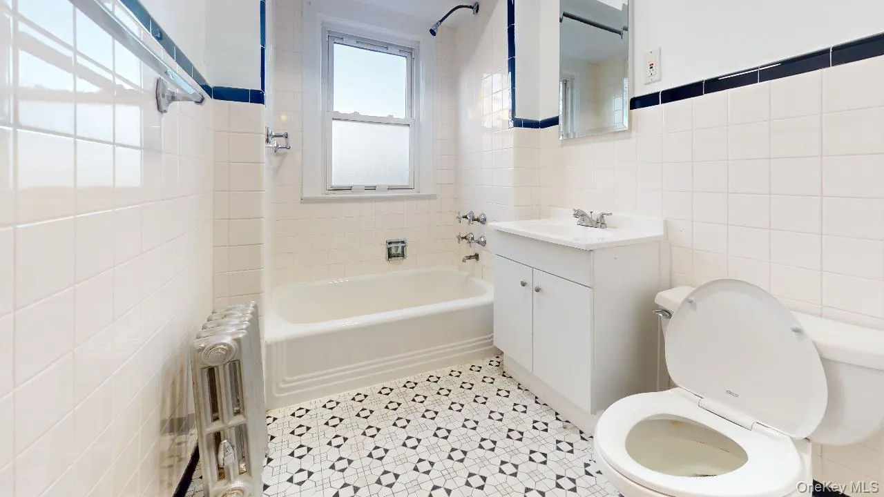 96-29 72nd Road, New York, NY, 1 Bedroom Bedrooms, 3 Rooms Rooms,1 BathroomBathrooms,Residential Lease,For Rent,72nd,0,1045217 96-29 72nd Road, New York, NY, 1 Bedroom Bedrooms, 3 Rooms Rooms,1 BathroomBathrooms,Residential Lease,For Rent,72nd,0,1045217