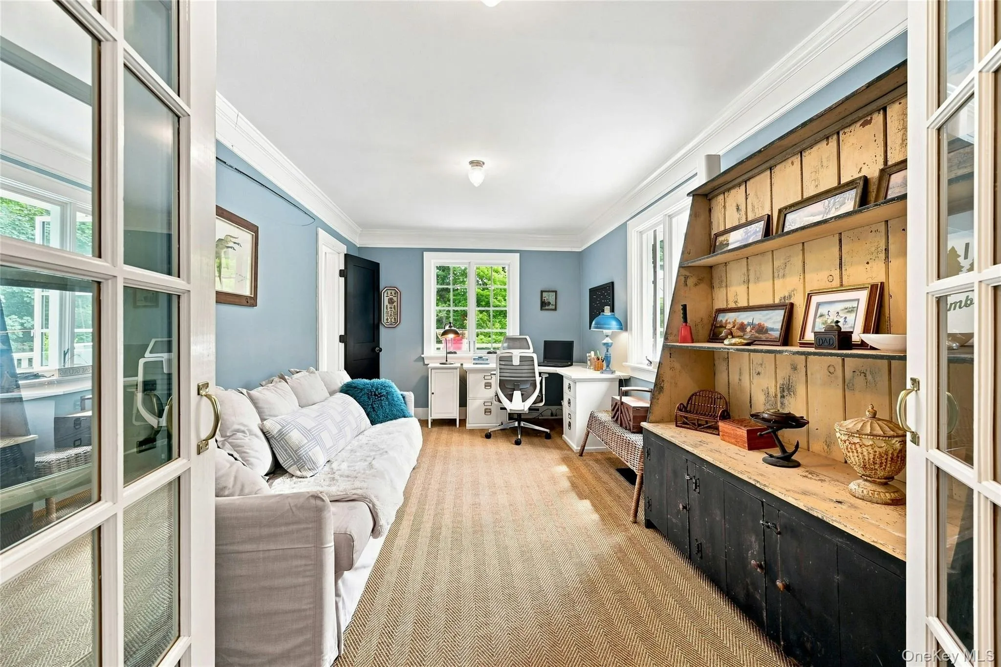 Office/5th Bedroom Office/5th Bedroom