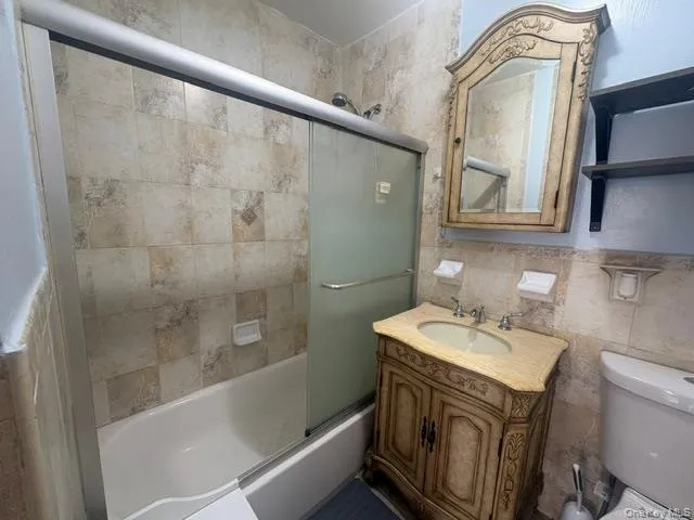 4 54TH Street, New York, NY, 3 Bedrooms Bedrooms, 5 Rooms Rooms,2 BathroomsBathrooms,Residential,For Rent,54TH,0,1045220 4 54TH Street, New York, NY, 3 Bedrooms Bedrooms, 5 Rooms Rooms,2 BathroomsBathrooms,Residential,For Rent,54TH,0,1045220