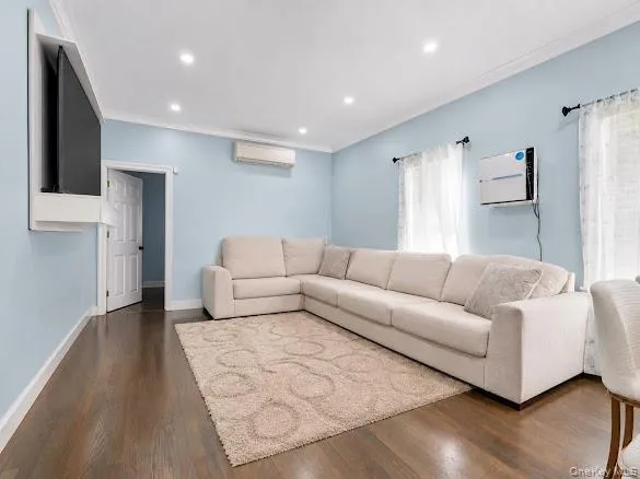 10156 107th Street, New York, NY, 7 Bedrooms Bedrooms, 12 Rooms Rooms,4 BathroomsBathrooms,Residential,For Rent,107th,0,1045225 10156 107th Street, New York, NY, 7 Bedrooms Bedrooms, 12 Rooms Rooms,4 BathroomsBathrooms,Residential,For Rent,107th,0,1045225