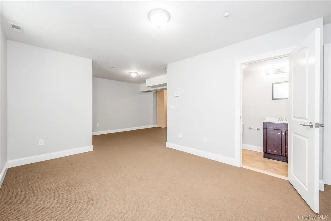 114 Lincoln Avenue, Harrison, NY, 4 Bedrooms Bedrooms, 8 Rooms Rooms,3 BathroomsBathrooms,Residential Lease,For Rent,Lincoln,0,1045226 114 Lincoln Avenue, Harrison, NY, 4 Bedrooms Bedrooms, 8 Rooms Rooms,3 BathroomsBathrooms,Residential Lease,For Rent,Lincoln,0,1045226