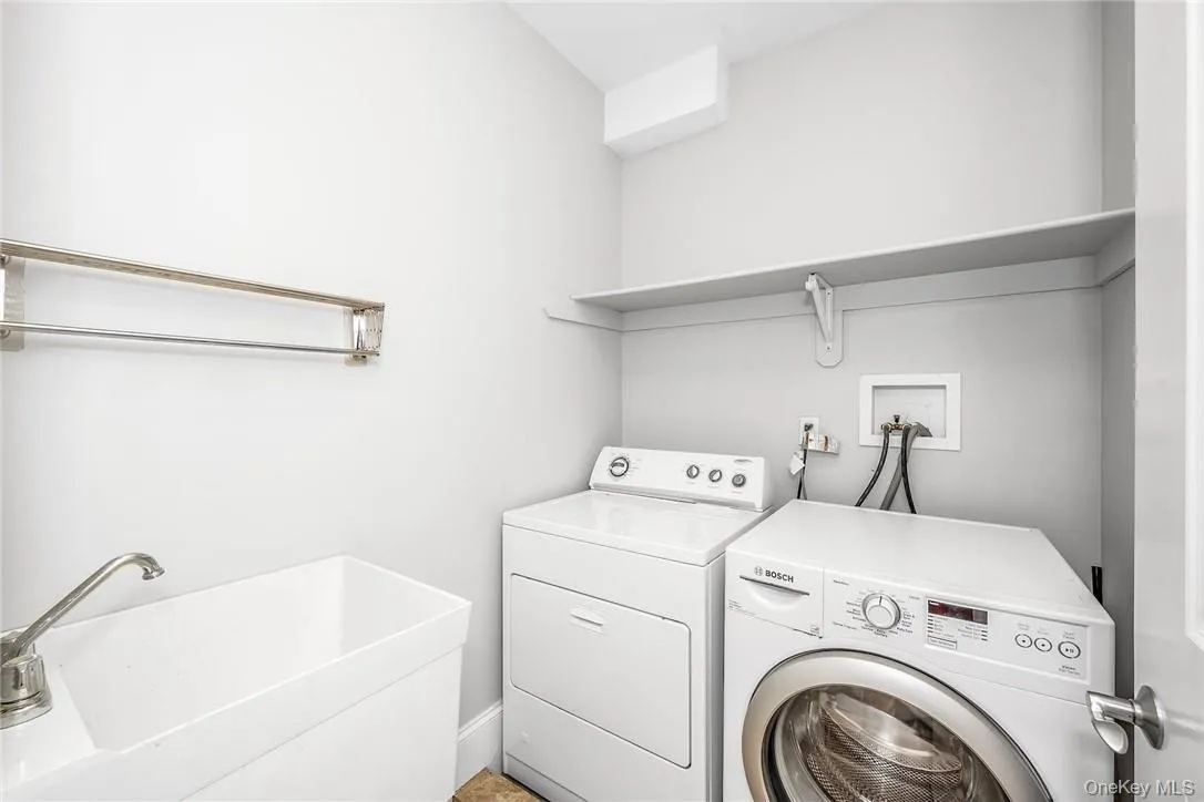 114 Lincoln Avenue, Harrison, NY, 4 Bedrooms Bedrooms, 8 Rooms Rooms,3 BathroomsBathrooms,Residential Lease,For Rent,Lincoln,0,1045226 114 Lincoln Avenue, Harrison, NY, 4 Bedrooms Bedrooms, 8 Rooms Rooms,3 BathroomsBathrooms,Residential Lease,For Rent,Lincoln,0,1045226