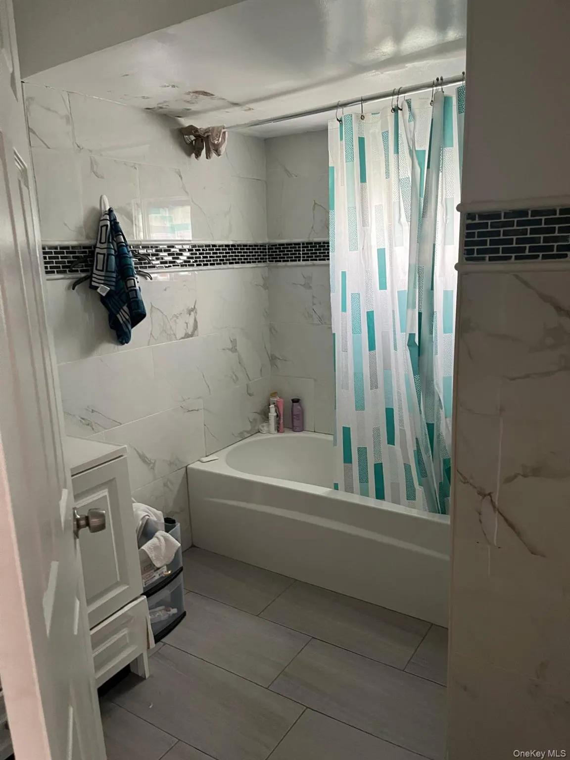 42 Bennett Street, Thompson, NY, 3 Bedrooms Bedrooms, 5 Rooms Rooms,1 BathroomBathrooms,Residential Lease,For Rent,Bennett,0,1045227 42 Bennett Street, Thompson, NY, 3 Bedrooms Bedrooms, 5 Rooms Rooms,1 BathroomBathrooms,Residential Lease,For Rent,Bennett,0,1045227