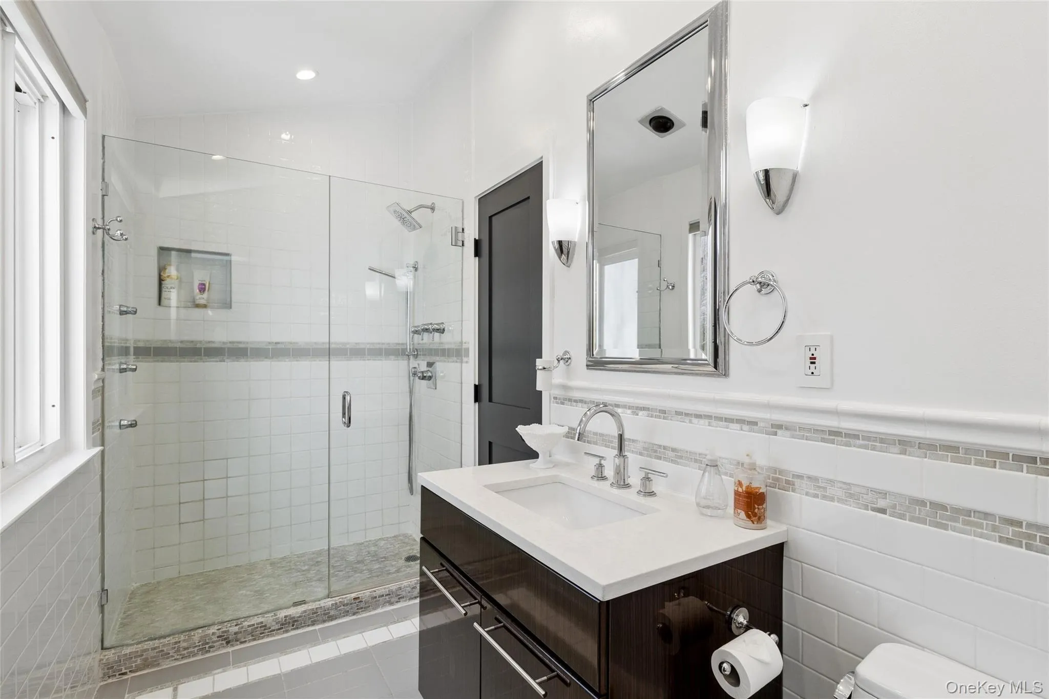 44 Diane Drive, East Hampton, NY, 4 Bedrooms Bedrooms, 6 Rooms Rooms,2 BathroomsBathrooms,Residential Lease,For Rent,Diane,0,1045230 44 Diane Drive, East Hampton, NY, 4 Bedrooms Bedrooms, 6 Rooms Rooms,2 BathroomsBathrooms,Residential Lease,For Rent,Diane,0,1045230