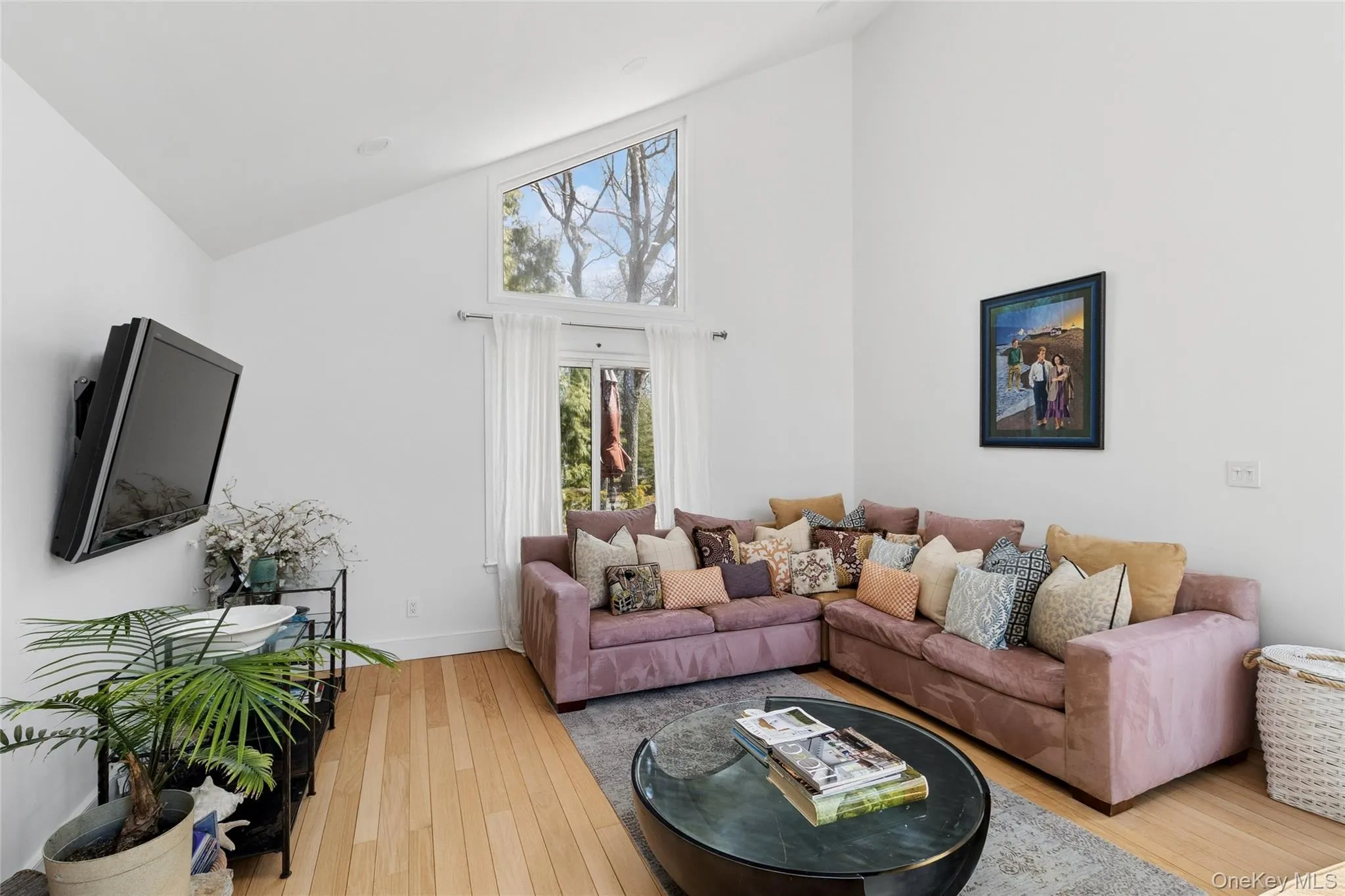 44 Diane Drive, East Hampton, NY, 4 Bedrooms Bedrooms, 6 Rooms Rooms,2 BathroomsBathrooms,Residential Lease,For Rent,Diane,0,1045230 44 Diane Drive, East Hampton, NY, 4 Bedrooms Bedrooms, 6 Rooms Rooms,2 BathroomsBathrooms,Residential Lease,For Rent,Diane,0,1045230