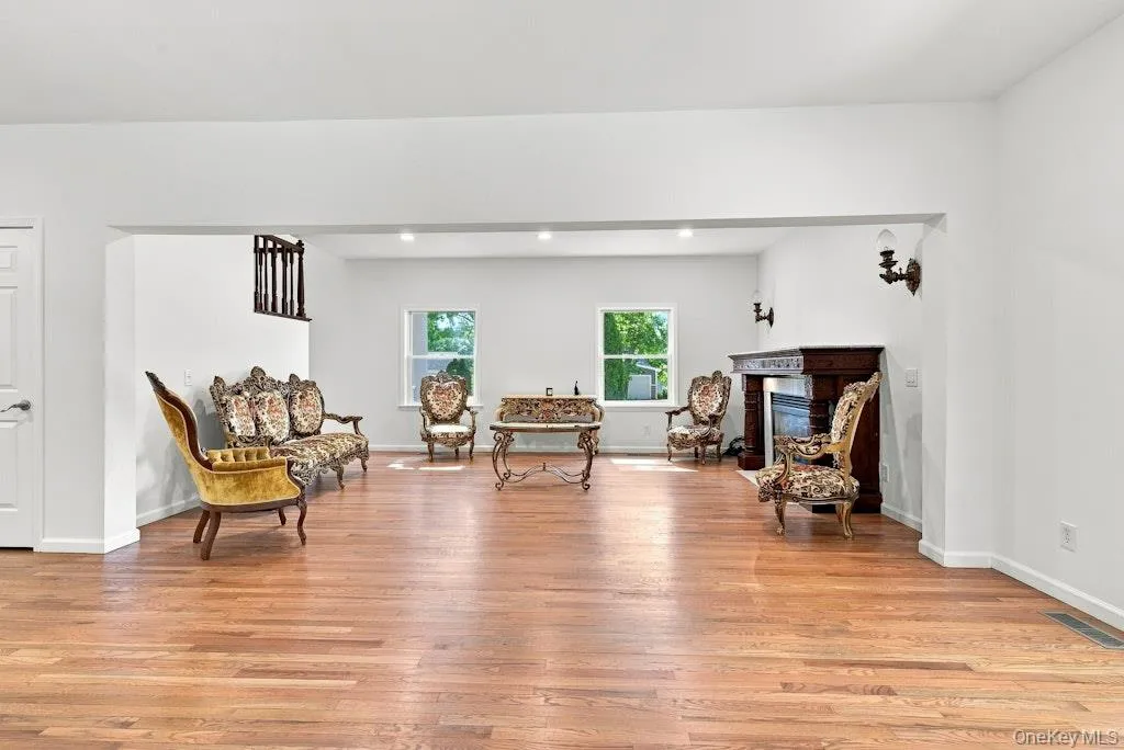 48 Private Road, Riverhead, NY, 4 Bedrooms Bedrooms, 10 Rooms Rooms,2 BathroomsBathrooms,Residential,For Rent,Private,0,1045233 48 Private Road, Riverhead, NY, 4 Bedrooms Bedrooms, 10 Rooms Rooms,2 BathroomsBathrooms,Residential,For Rent,Private,0,1045233
