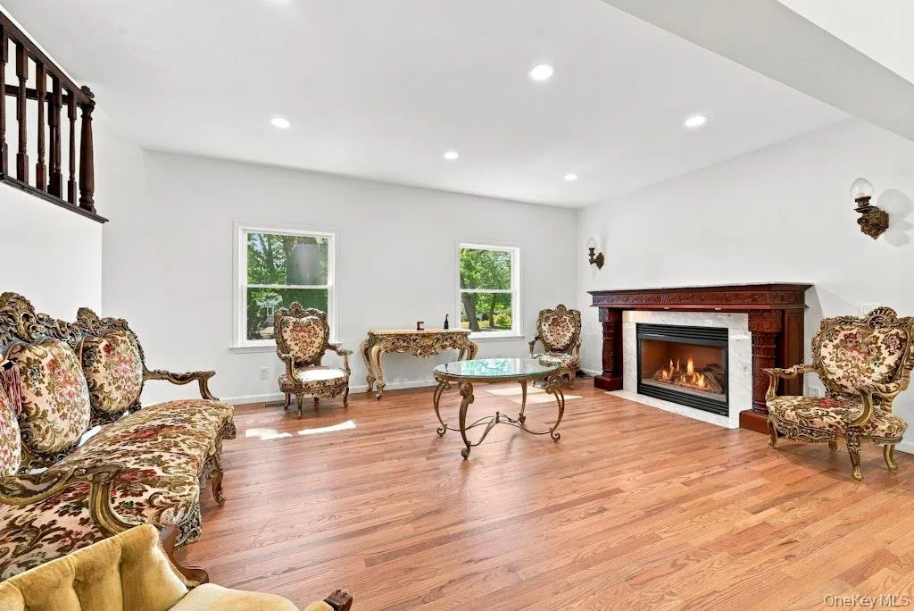 48 Private Road, Riverhead, NY, 4 Bedrooms Bedrooms, 10 Rooms Rooms,2 BathroomsBathrooms,Residential,For Rent,Private,0,1045233 48 Private Road, Riverhead, NY, 4 Bedrooms Bedrooms, 10 Rooms Rooms,2 BathroomsBathrooms,Residential,For Rent,Private,0,1045233