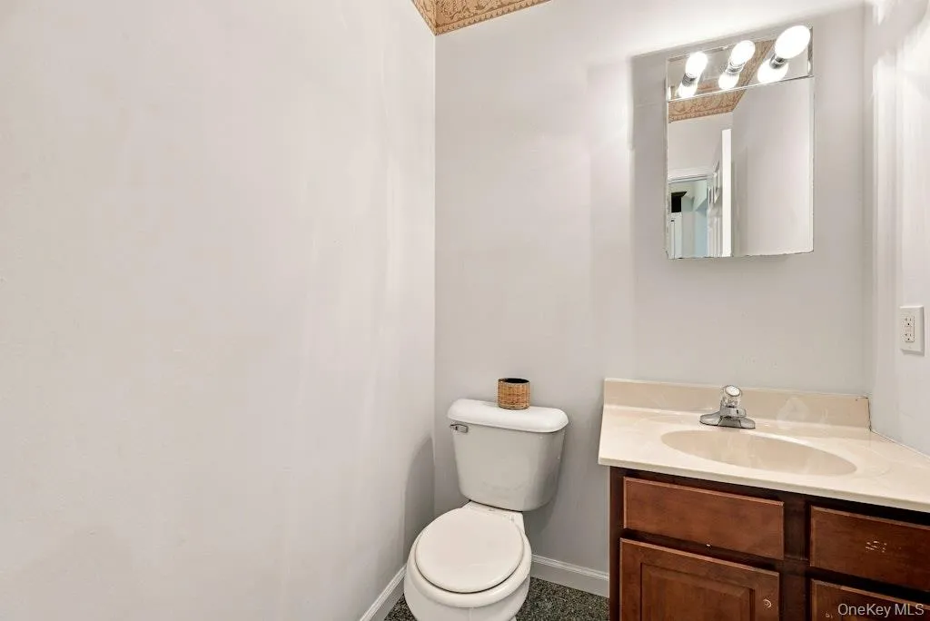 48 Private Road, Riverhead, NY, 4 Bedrooms Bedrooms, 10 Rooms Rooms,2 BathroomsBathrooms,Residential,For Rent,Private,0,1045233 48 Private Road, Riverhead, NY, 4 Bedrooms Bedrooms, 10 Rooms Rooms,2 BathroomsBathrooms,Residential,For Rent,Private,0,1045233