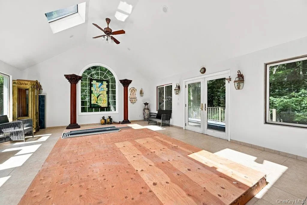 48 Private Road, Riverhead, NY, 4 Bedrooms Bedrooms, 10 Rooms Rooms,2 BathroomsBathrooms,Residential,For Rent,Private,0,1045233 48 Private Road, Riverhead, NY, 4 Bedrooms Bedrooms, 10 Rooms Rooms,2 BathroomsBathrooms,Residential,For Rent,Private,0,1045233