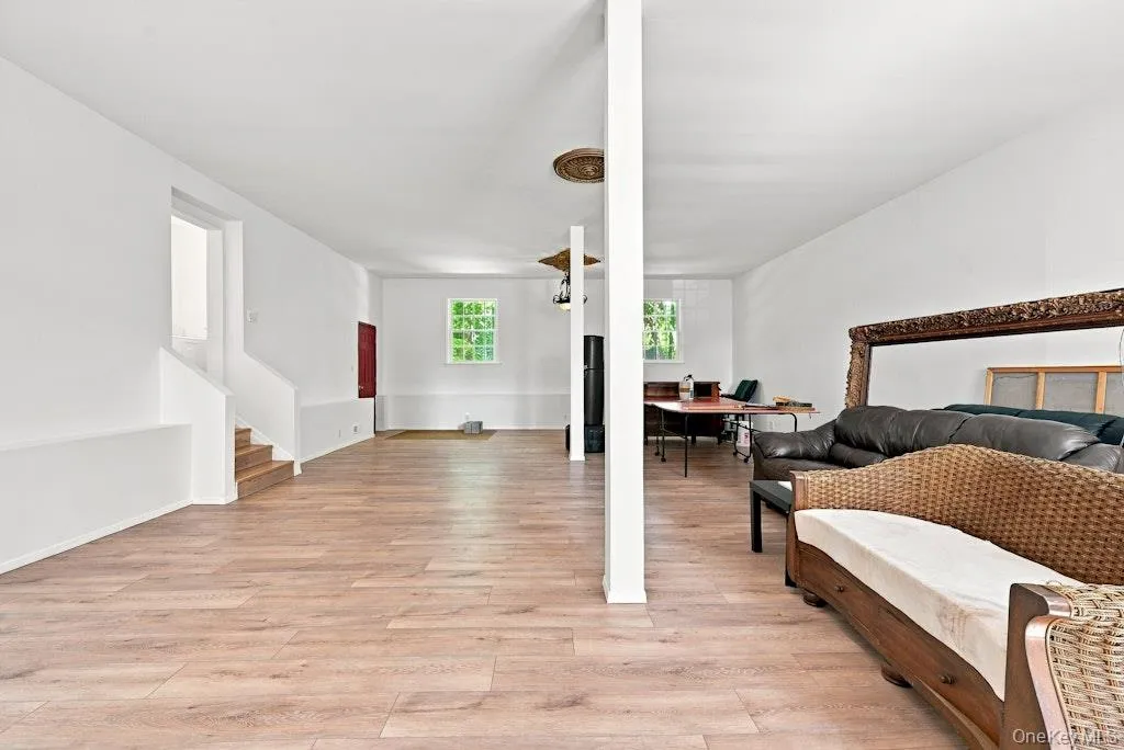 48 Private Road, Riverhead, NY, 4 Bedrooms Bedrooms, 10 Rooms Rooms,2 BathroomsBathrooms,Residential,For Rent,Private,0,1045233 48 Private Road, Riverhead, NY, 4 Bedrooms Bedrooms, 10 Rooms Rooms,2 BathroomsBathrooms,Residential,For Rent,Private,0,1045233