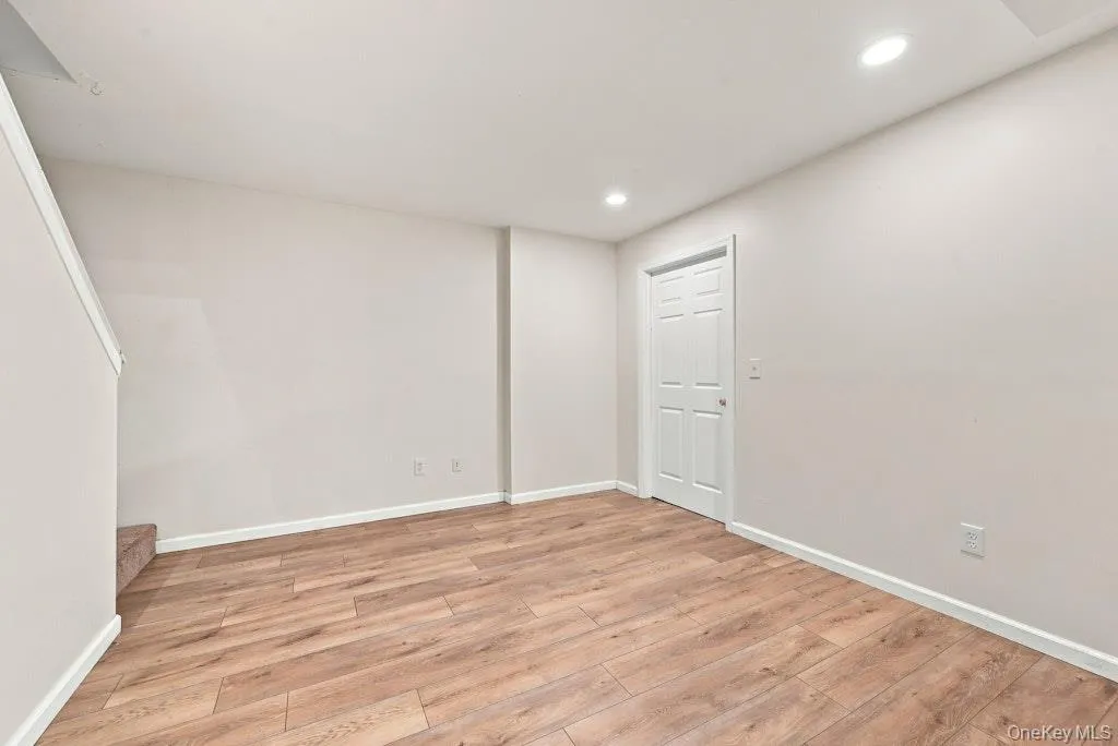 48 Private Road, Riverhead, NY, 4 Bedrooms Bedrooms, 10 Rooms Rooms,2 BathroomsBathrooms,Residential,For Rent,Private,0,1045233 48 Private Road, Riverhead, NY, 4 Bedrooms Bedrooms, 10 Rooms Rooms,2 BathroomsBathrooms,Residential,For Rent,Private,0,1045233
