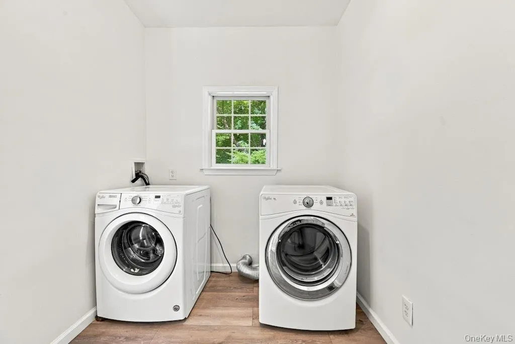 48 Private Road, Riverhead, NY, 4 Bedrooms Bedrooms, 10 Rooms Rooms,2 BathroomsBathrooms,Residential,For Rent,Private,0,1045233 48 Private Road, Riverhead, NY, 4 Bedrooms Bedrooms, 10 Rooms Rooms,2 BathroomsBathrooms,Residential,For Rent,Private,0,1045233