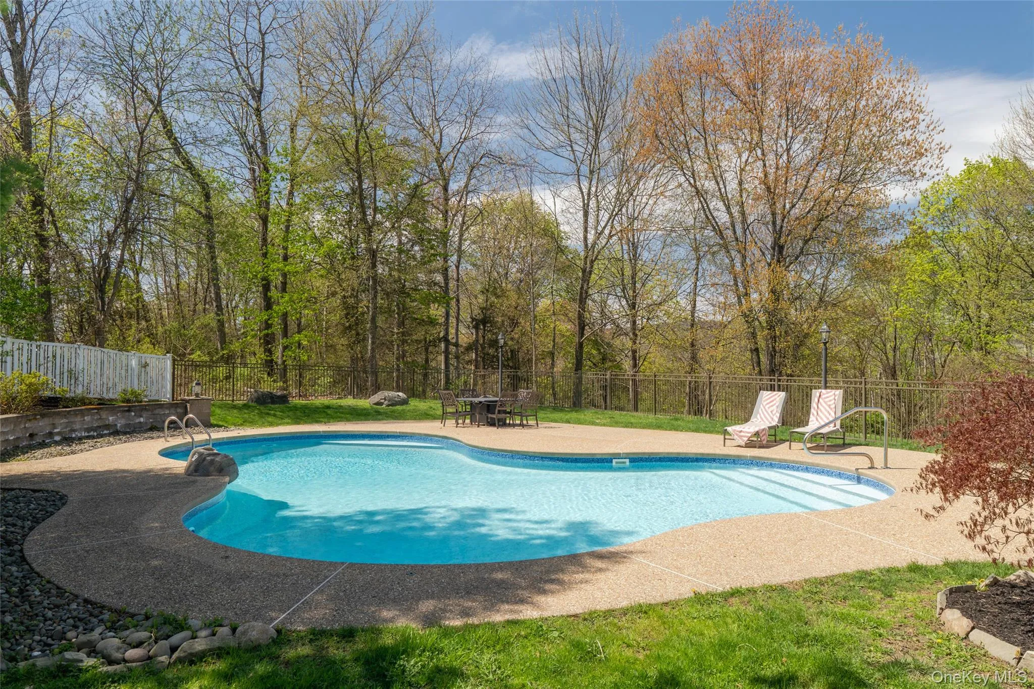 12 Ridgeview Lane, Marlboro, NY, 4 Bedrooms Bedrooms, 14 Rooms Rooms,2 BathroomsBathrooms,Residential,For Rent,Ridgeview,0,1045235 12 Ridgeview Lane, Marlboro, NY, 4 Bedrooms Bedrooms, 14 Rooms Rooms,2 BathroomsBathrooms,Residential,For Rent,Ridgeview,0,1045235
