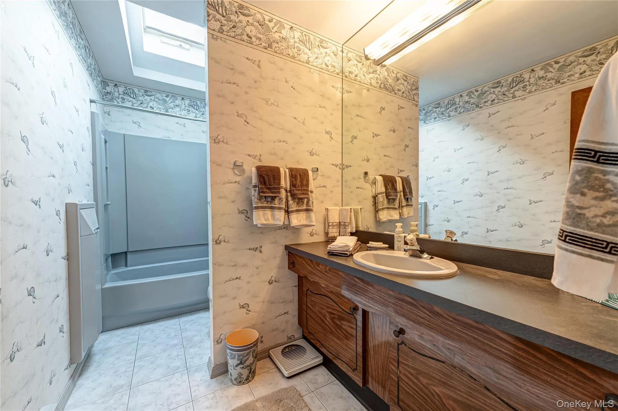 4 Huber Place, Smithtown, NY, 3 Bedrooms Bedrooms, 8 Rooms Rooms,2 BathroomsBathrooms,Residential,For Rent,Huber,0,1045238 4 Huber Place, Smithtown, NY, 3 Bedrooms Bedrooms, 8 Rooms Rooms,2 BathroomsBathrooms,Residential,For Rent,Huber,0,1045238