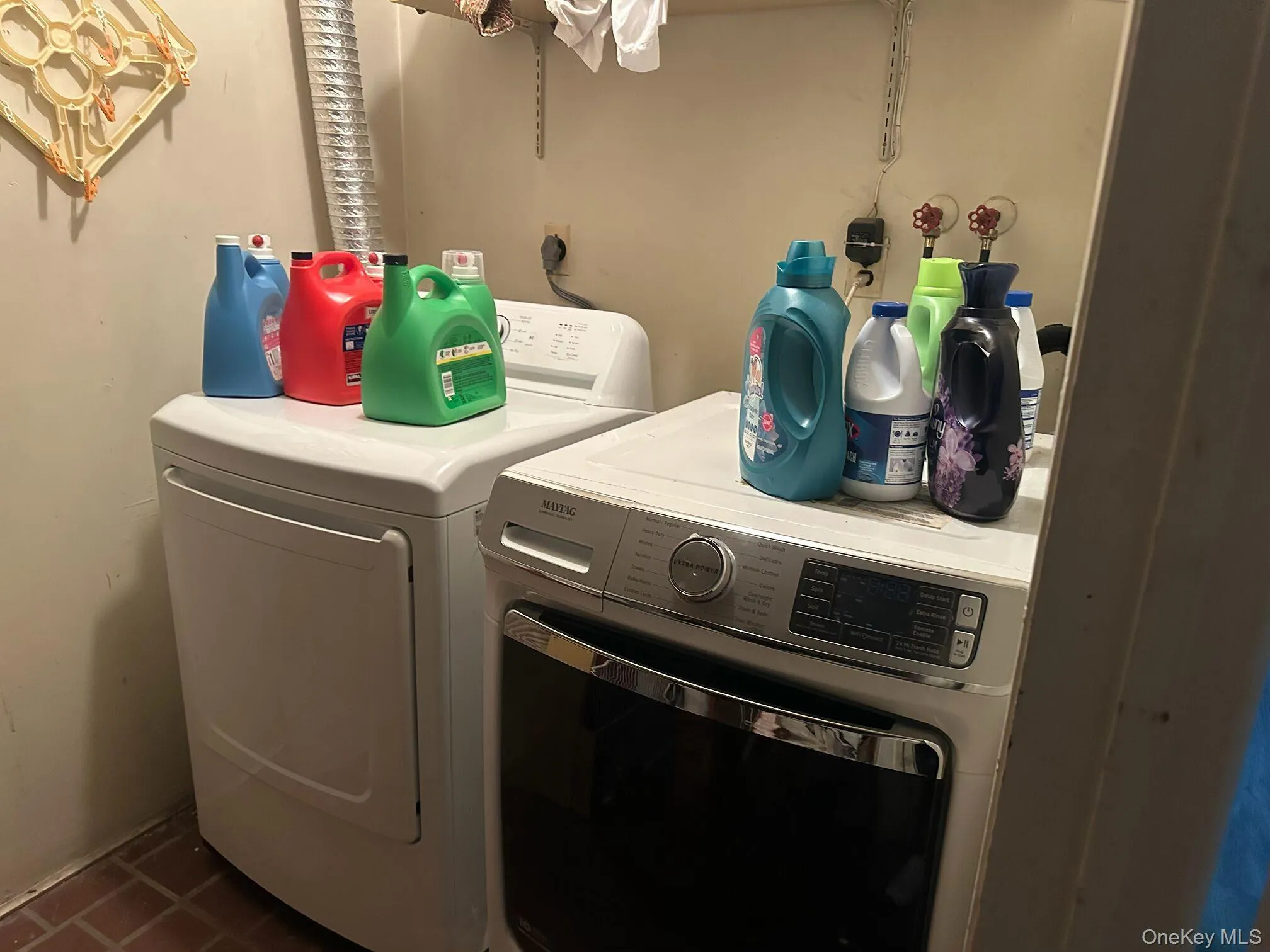 82 Branchville Road, Clarkstown, NY, 5 Bedrooms Bedrooms, 11 Rooms Rooms,3 BathroomsBathrooms,Residential,For Rent,Branchville,0,1045240 82 Branchville Road, Clarkstown, NY, 5 Bedrooms Bedrooms, 11 Rooms Rooms,3 BathroomsBathrooms,Residential,For Rent,Branchville,0,1045240