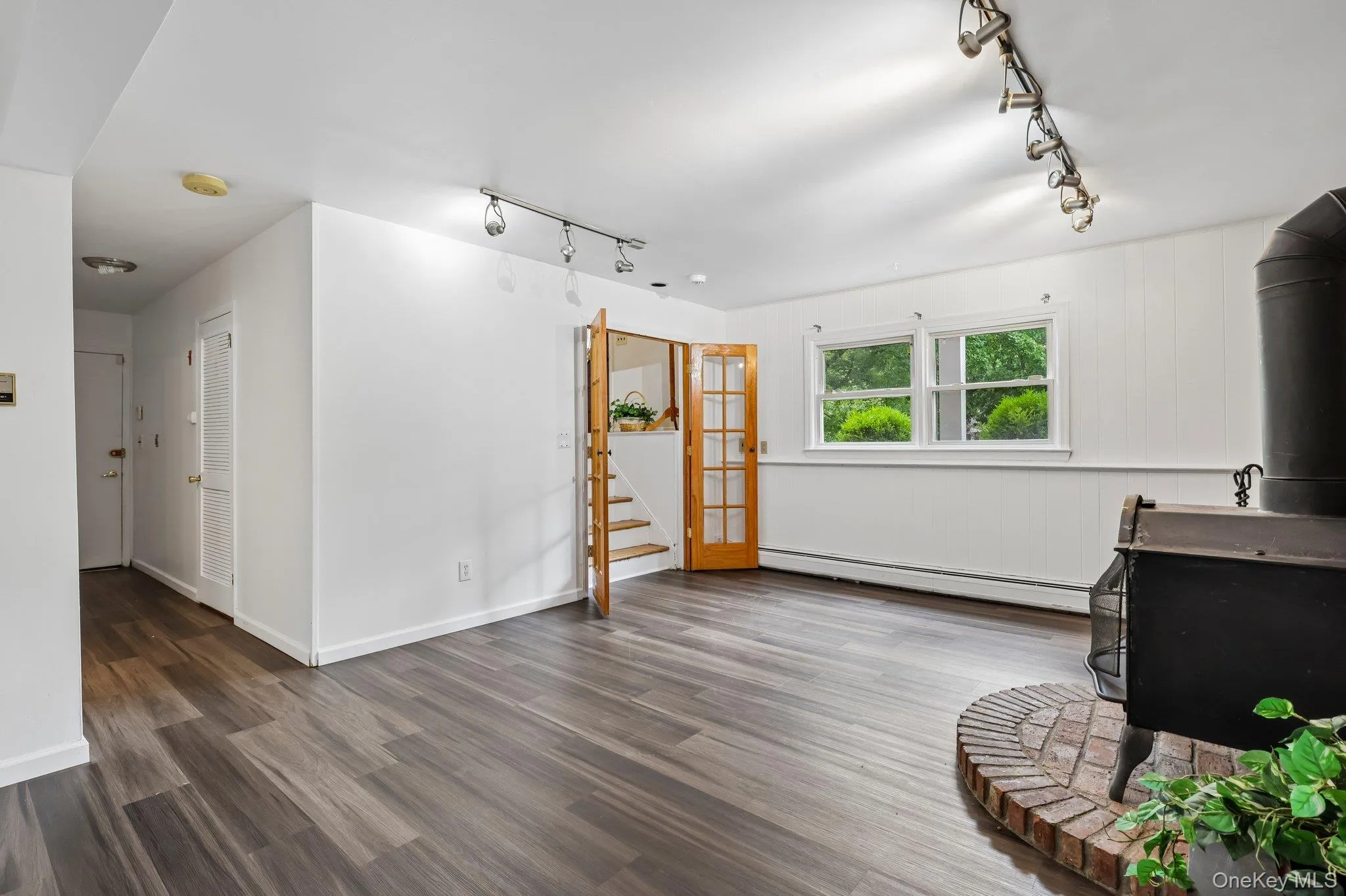 82 Branchville Road, Clarkstown, NY, 5 Bedrooms Bedrooms, 11 Rooms Rooms,3 BathroomsBathrooms,Residential,For Rent,Branchville,0,1045240 82 Branchville Road, Clarkstown, NY, 5 Bedrooms Bedrooms, 11 Rooms Rooms,3 BathroomsBathrooms,Residential,For Rent,Branchville,0,1045240