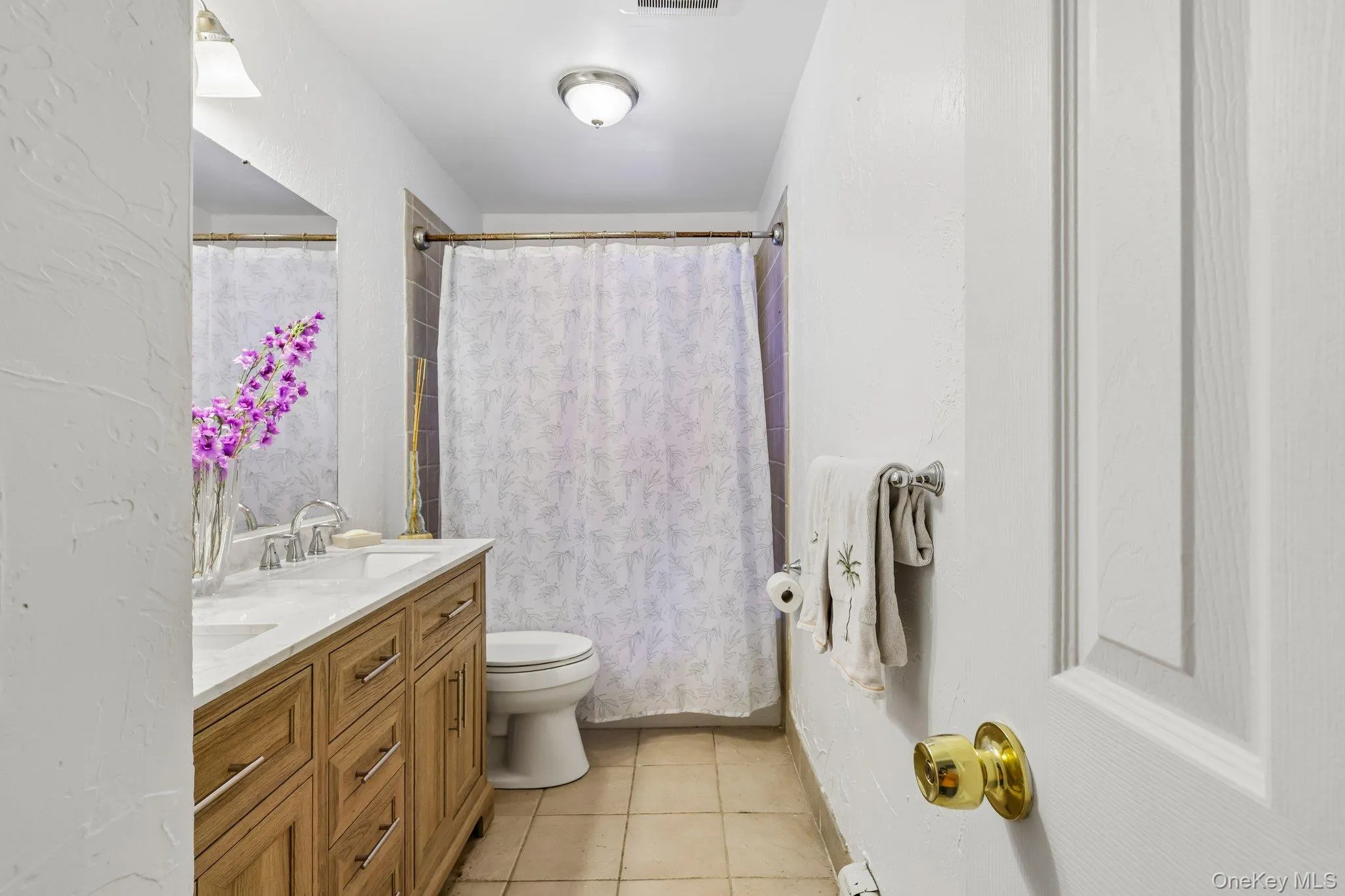 82 Branchville Road, Clarkstown, NY, 5 Bedrooms Bedrooms, 11 Rooms Rooms,3 BathroomsBathrooms,Residential,For Rent,Branchville,0,1045240 82 Branchville Road, Clarkstown, NY, 5 Bedrooms Bedrooms, 11 Rooms Rooms,3 BathroomsBathrooms,Residential,For Rent,Branchville,0,1045240