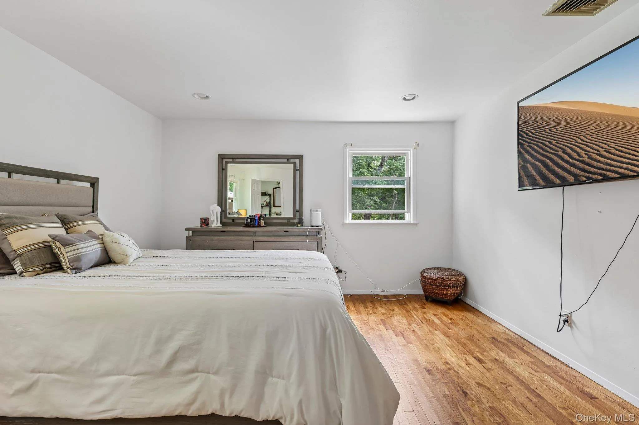 82 Branchville Road, Clarkstown, NY, 5 Bedrooms Bedrooms, 11 Rooms Rooms,3 BathroomsBathrooms,Residential,For Rent,Branchville,0,1045240 82 Branchville Road, Clarkstown, NY, 5 Bedrooms Bedrooms, 11 Rooms Rooms,3 BathroomsBathrooms,Residential,For Rent,Branchville,0,1045240