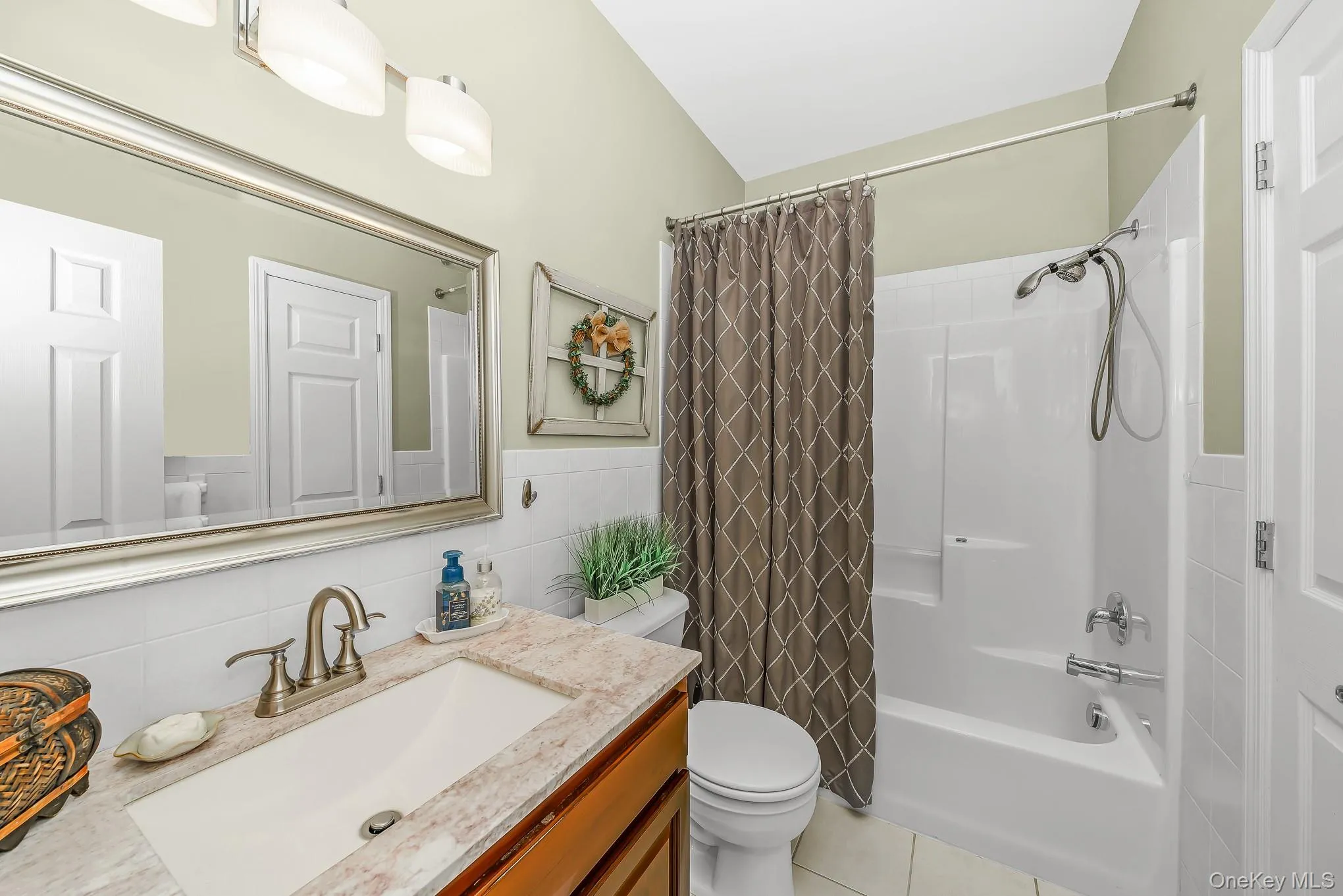 30 Sarah Court, Babylon, NY, 2 Bedrooms Bedrooms, 5 Rooms Rooms,2 BathroomsBathrooms,Residential,For Rent,Sarah,0,1045244 30 Sarah Court, Babylon, NY, 2 Bedrooms Bedrooms, 5 Rooms Rooms,2 BathroomsBathrooms,Residential,For Rent,Sarah,0,1045244