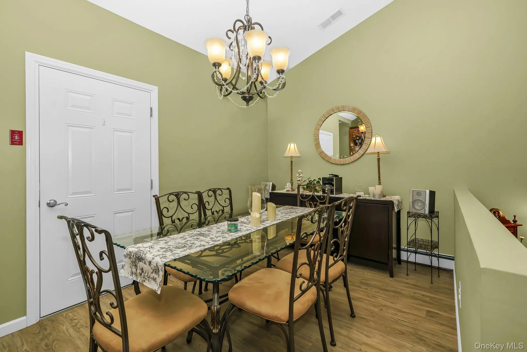 30 Sarah Court, Babylon, NY, 2 Bedrooms Bedrooms, 5 Rooms Rooms,2 BathroomsBathrooms,Residential,For Rent,Sarah,0,1045244 30 Sarah Court, Babylon, NY, 2 Bedrooms Bedrooms, 5 Rooms Rooms,2 BathroomsBathrooms,Residential,For Rent,Sarah,0,1045244
