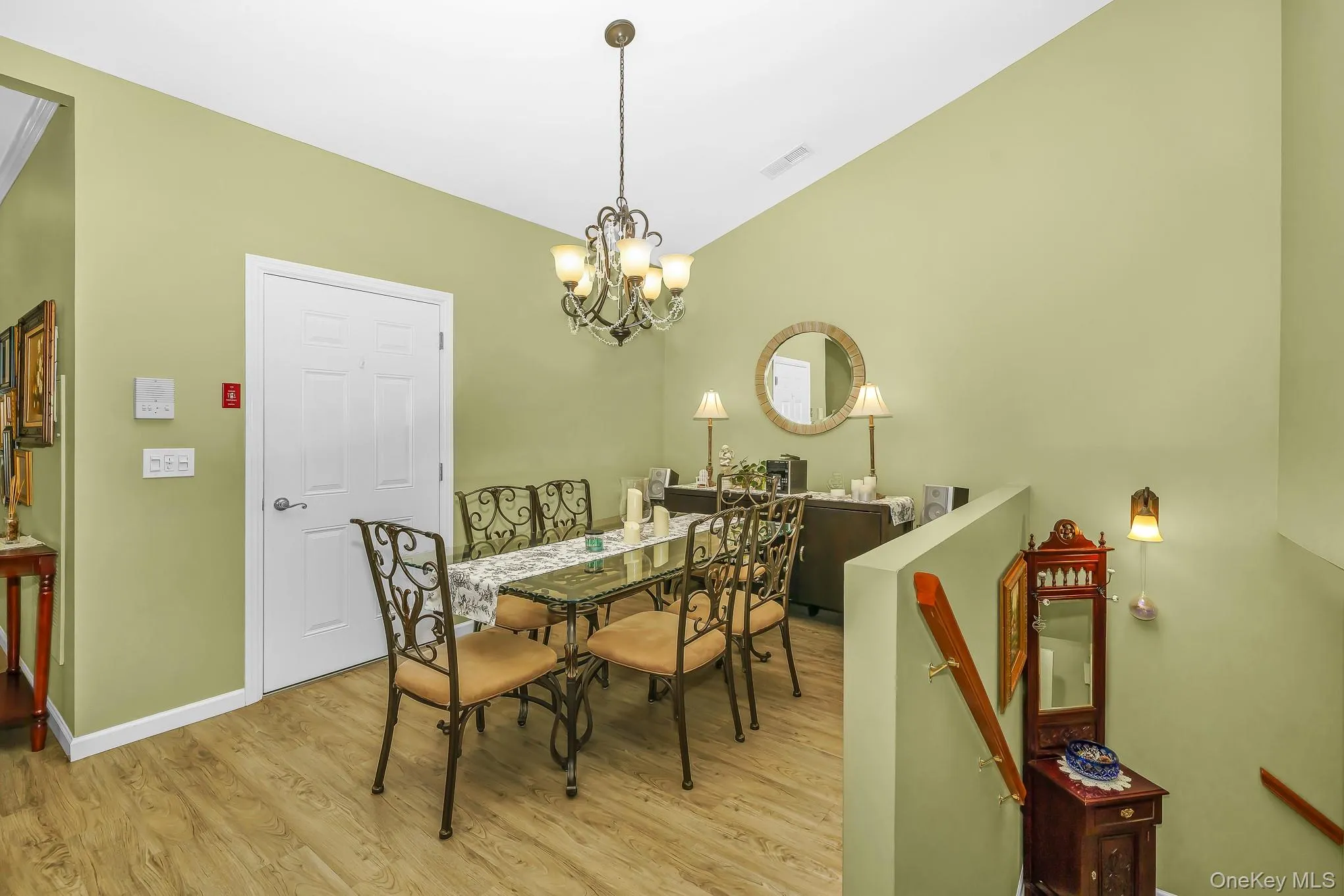 30 Sarah Court, Babylon, NY, 2 Bedrooms Bedrooms, 5 Rooms Rooms,2 BathroomsBathrooms,Residential,For Rent,Sarah,0,1045244 30 Sarah Court, Babylon, NY, 2 Bedrooms Bedrooms, 5 Rooms Rooms,2 BathroomsBathrooms,Residential,For Rent,Sarah,0,1045244